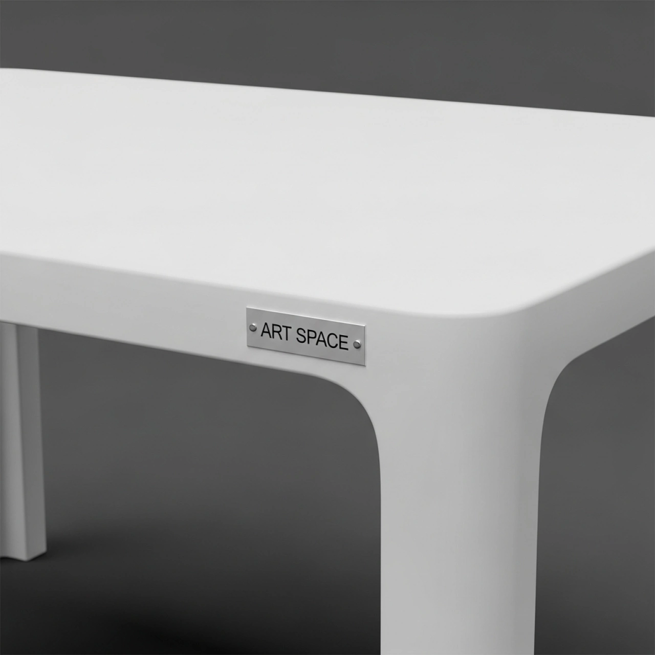 Аренда Стол пластиковый Ibiza Table 80 в Университете «Сириус» — ART SPACE