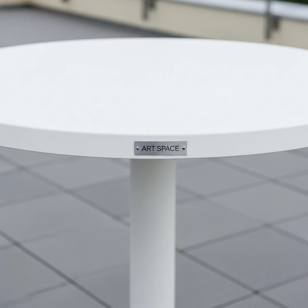 Аренда Стол пластиковый Кейт 116 см R4E 020913ST в Rodina Grand Hotel & SPA — ART SPACE