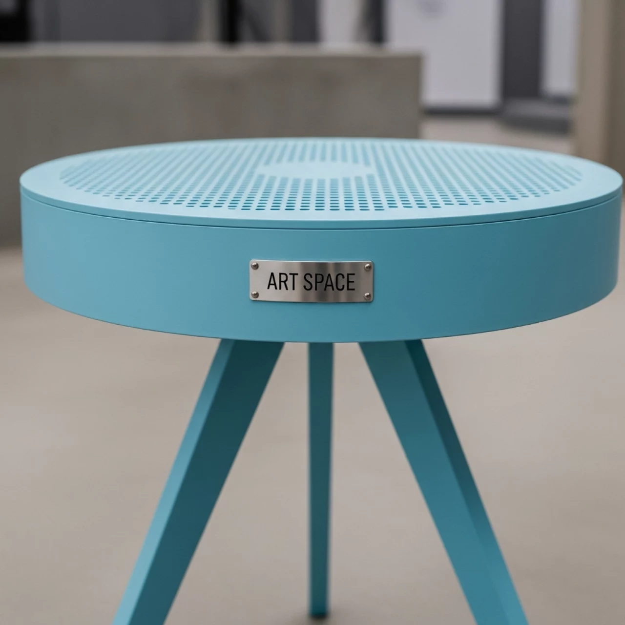 Аренда Стол пластиковый обеденный Spritz Spritz Mini голубой Ø605х765 мм в санатории «Черноморье» — ART SPACE