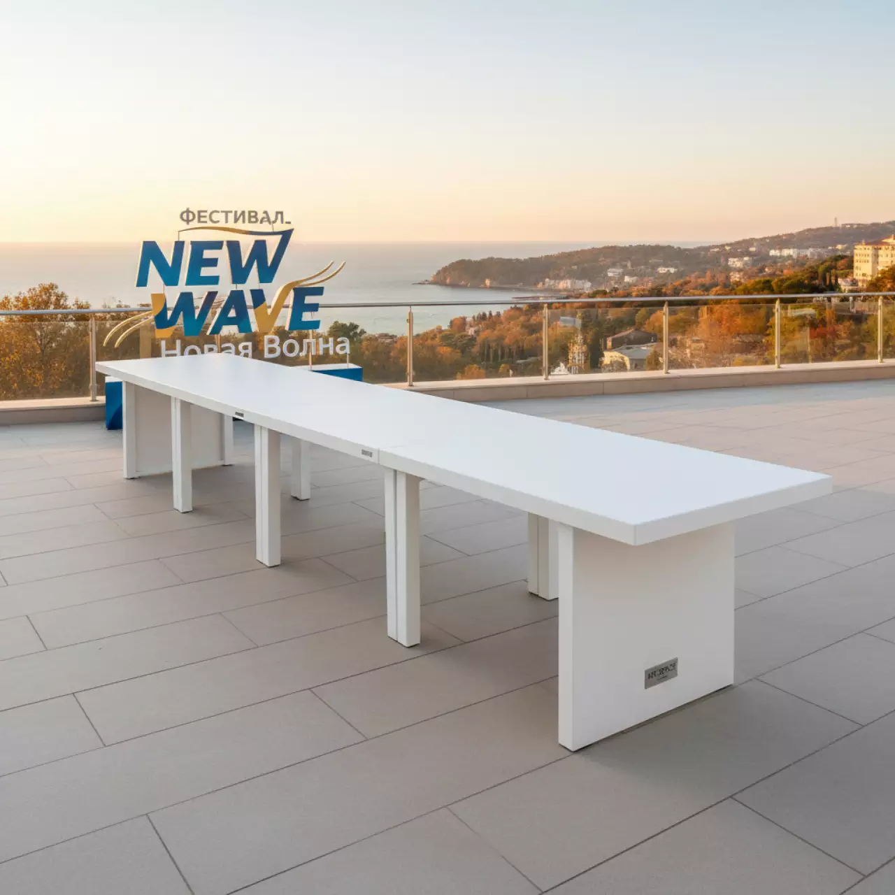 Аренда Стол пластиковый раздвижной Vegas Table XL белый 2600 3000х1000х750 мм в Karat Resort — ART SPACE
