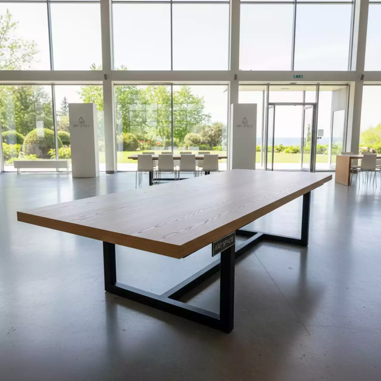 Аренда Стол раздвижной Конунг ЛДСП дуб галифанс в санатории «Заполярье» — ART SPACE