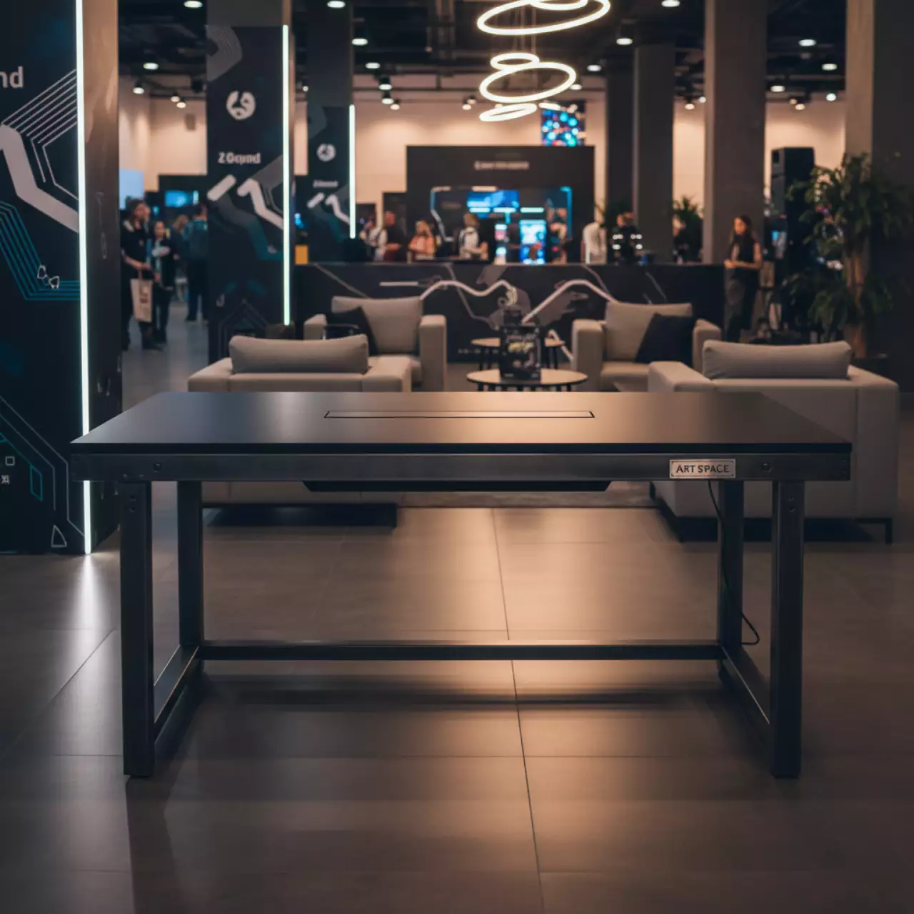 Аренда Стол с каналом для протяжки проводов Elinor СС60 в Bridge Resort — ART SPACE