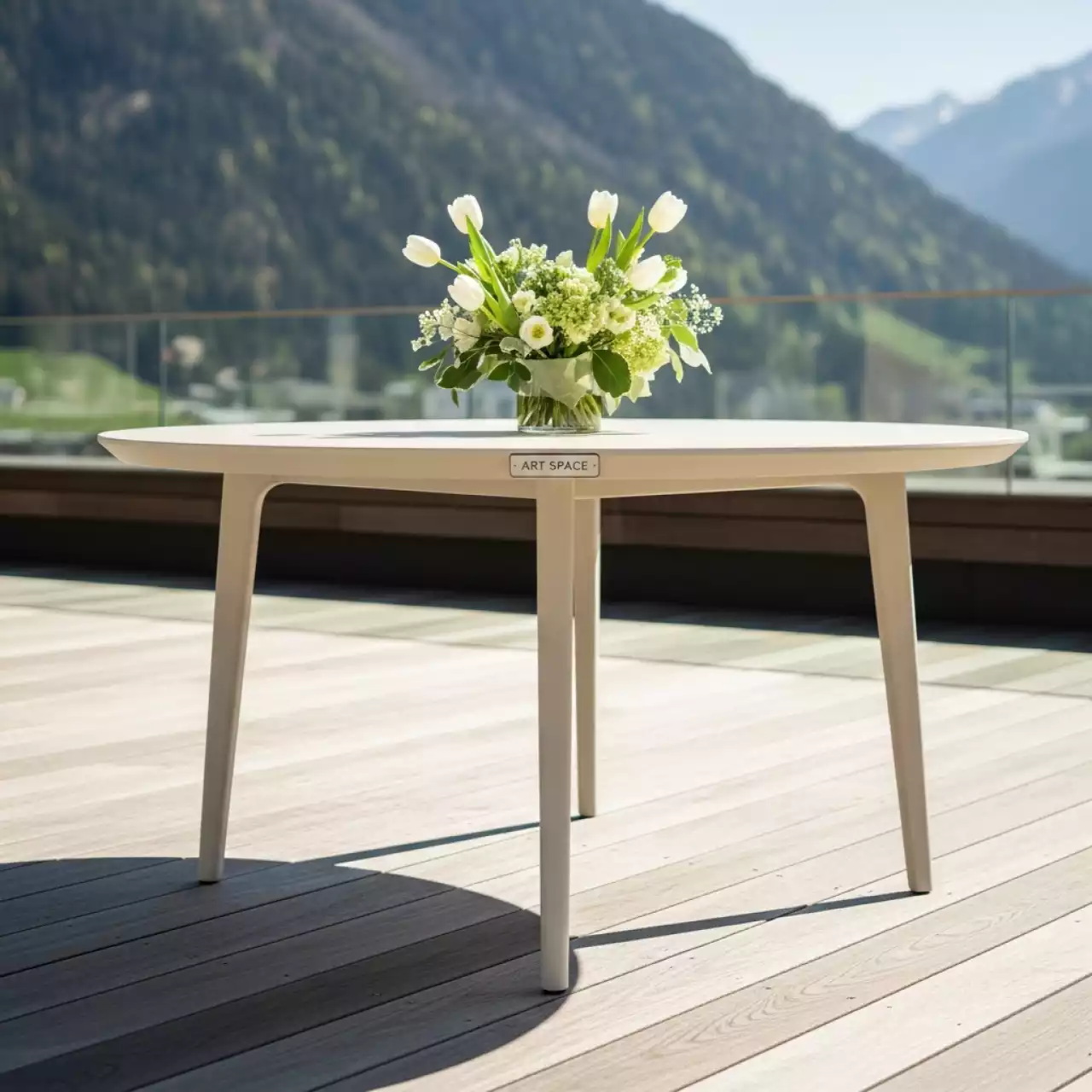 Аренда Стол садовый Тино слоновая кость 120 в Green Flow Hotel — ART SPACE