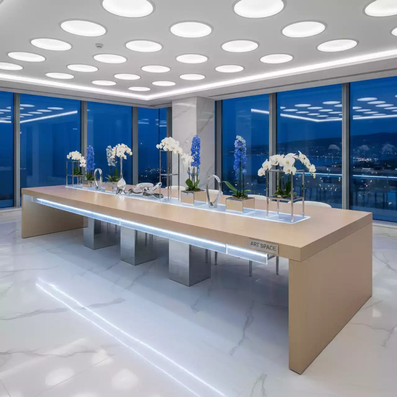 Аренда Стол шампань бук Лидер 2 2400х800 в Grand Karat Sochi — ART SPACE