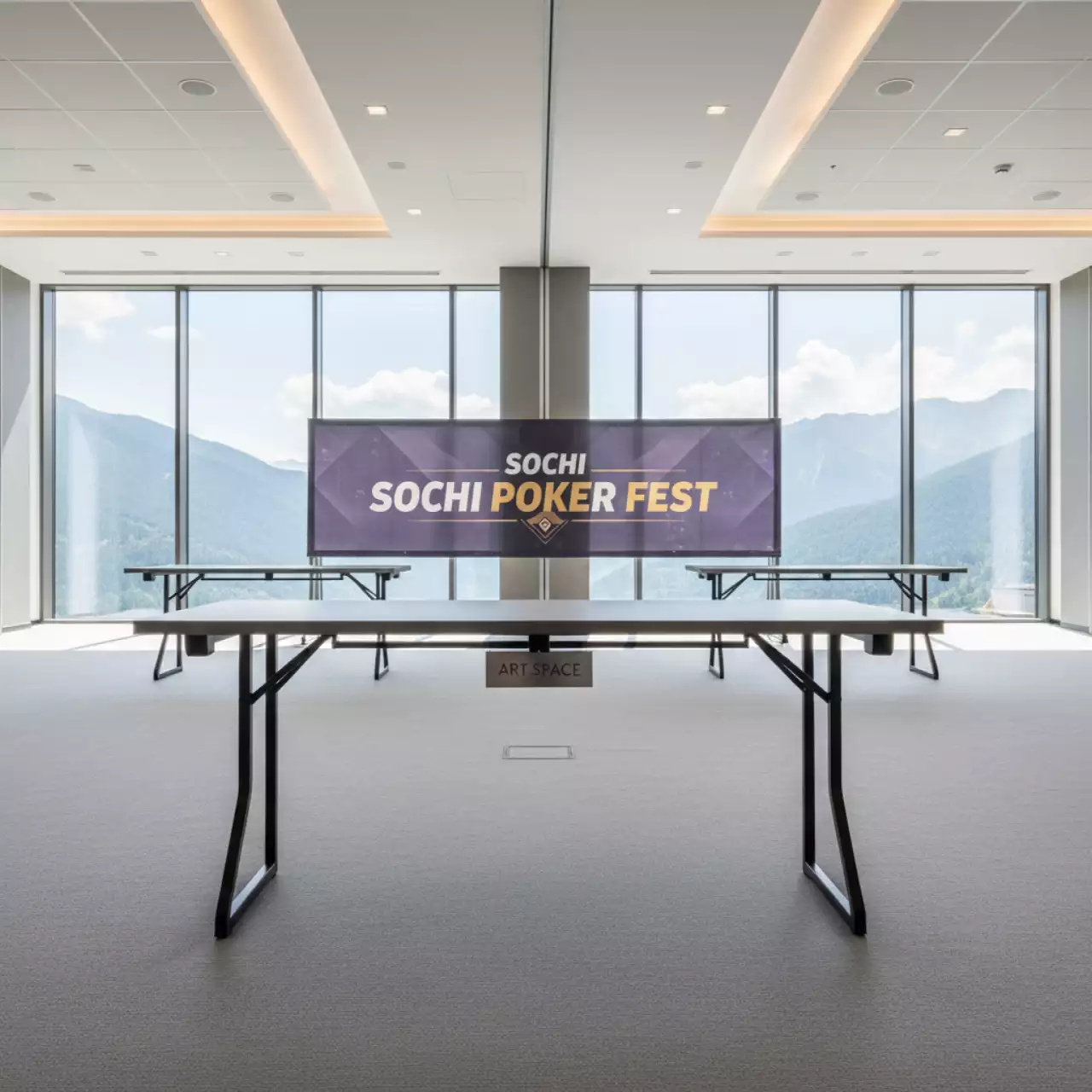 Аренда Стол складной 1211NM в Radisson Hotel Rosa Khutor — ART SPACE