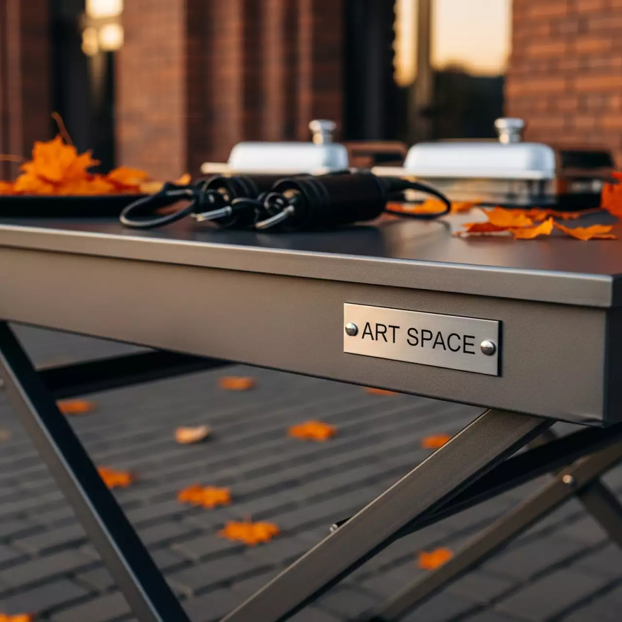 Аренда Стол складной Grace металлический в Boutique Hotel PORTUM 1905 — ART SPACE