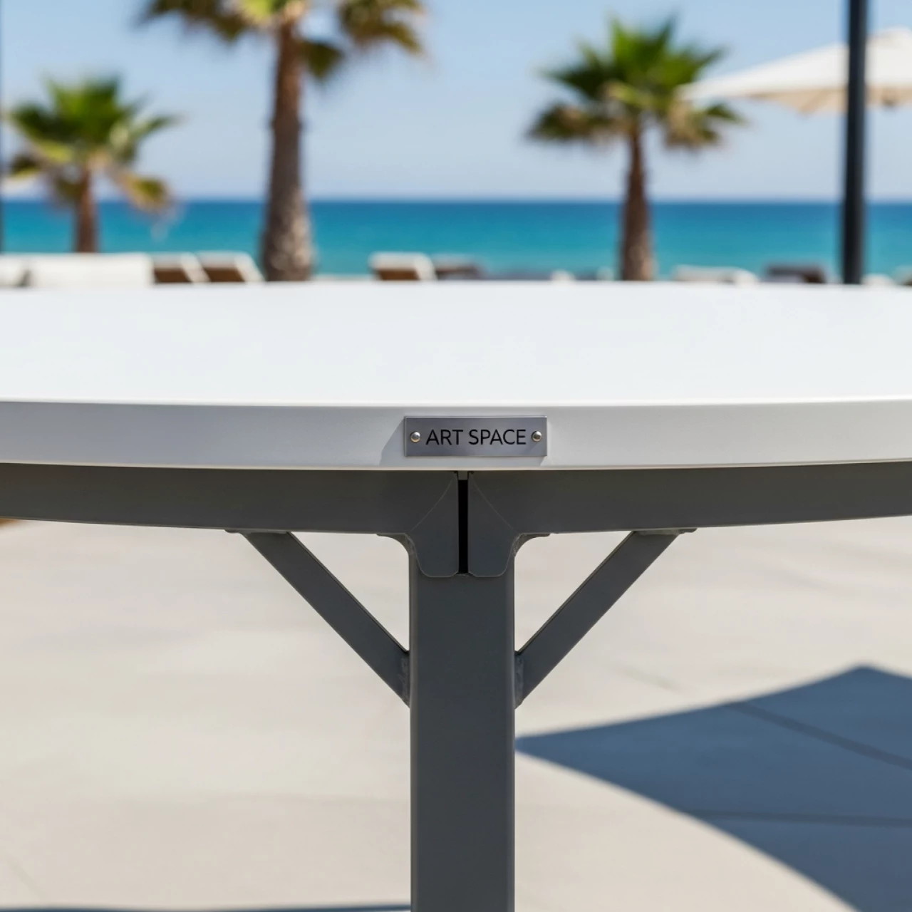 Аренда Стол складной Раунд 180 белый в пляжном комплексе VinoGrad — ART SPACE