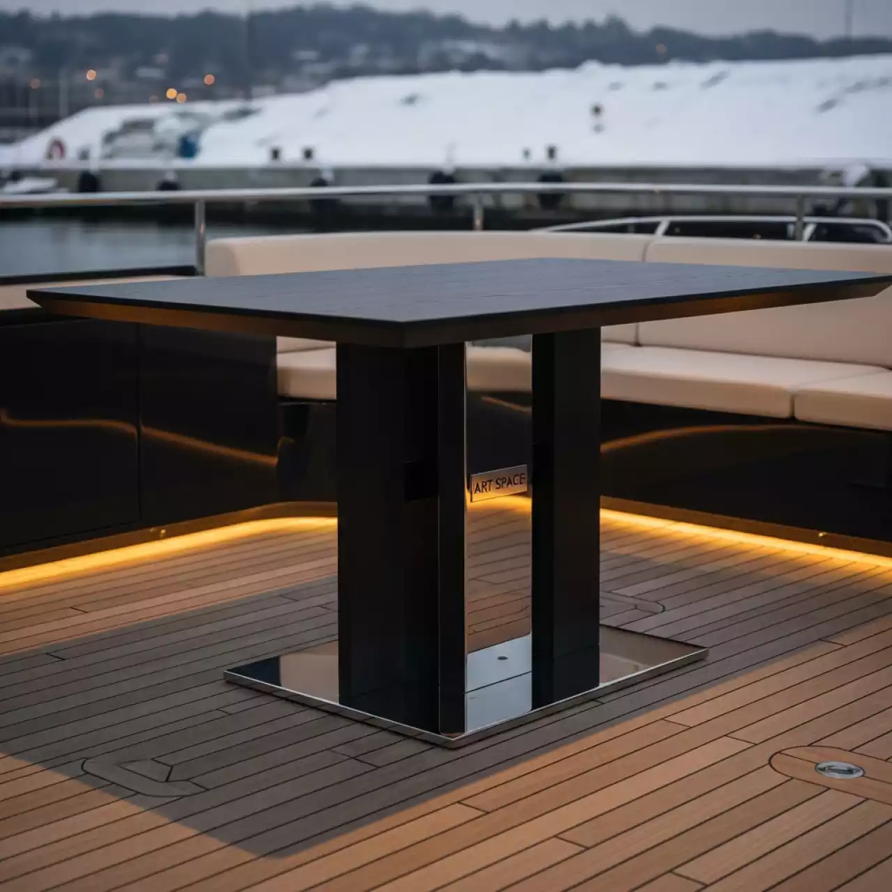 Аренда Стол стальной Империал черная столешница 1300х650 мм Н 800 мм на VIP теплоходе (Морпорт Сочи) — ART SPACE