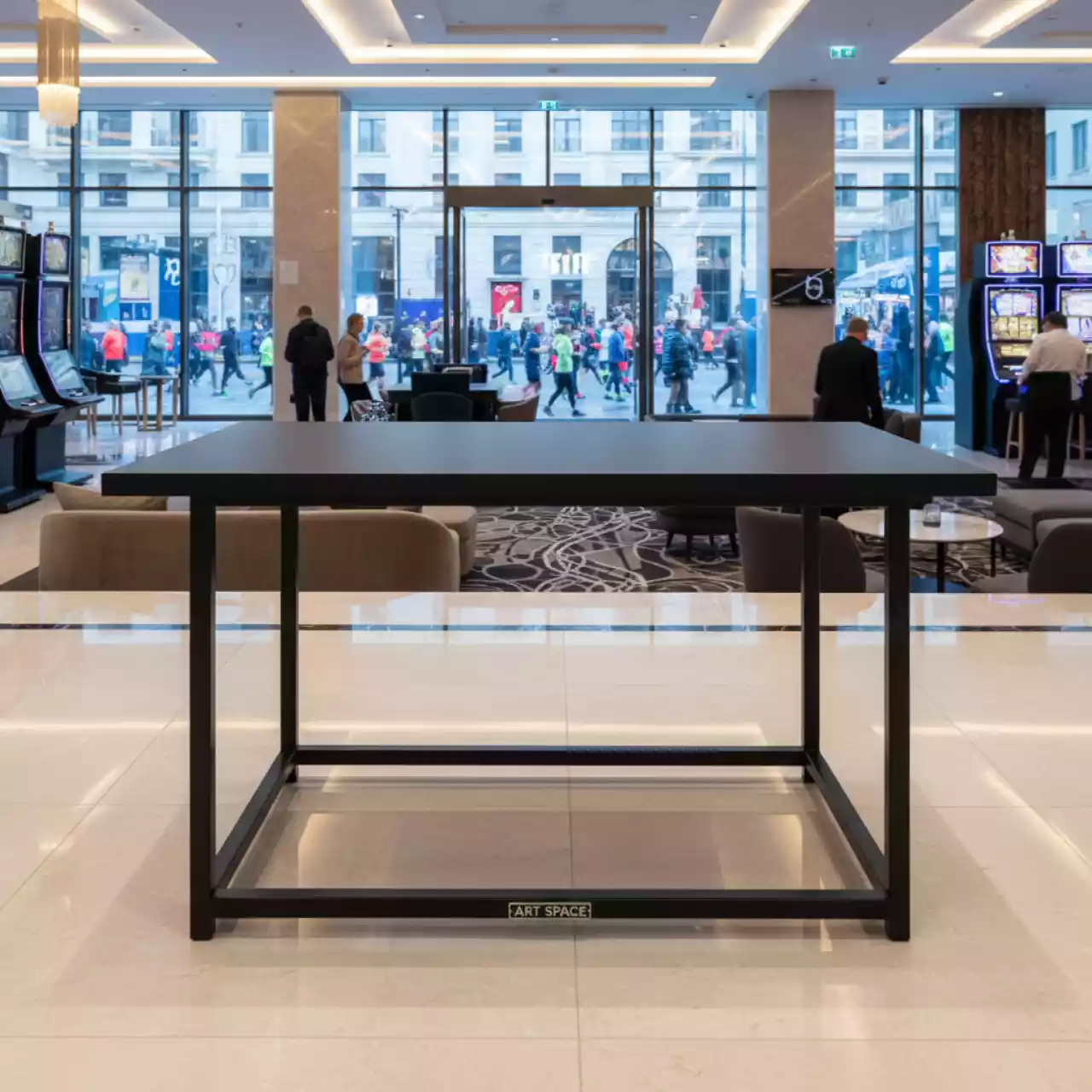 Аренда Стол стальной Империал с черной столешницей 1300х650 мм высота 800 мм в казино «Сочи» — ART SPACE
