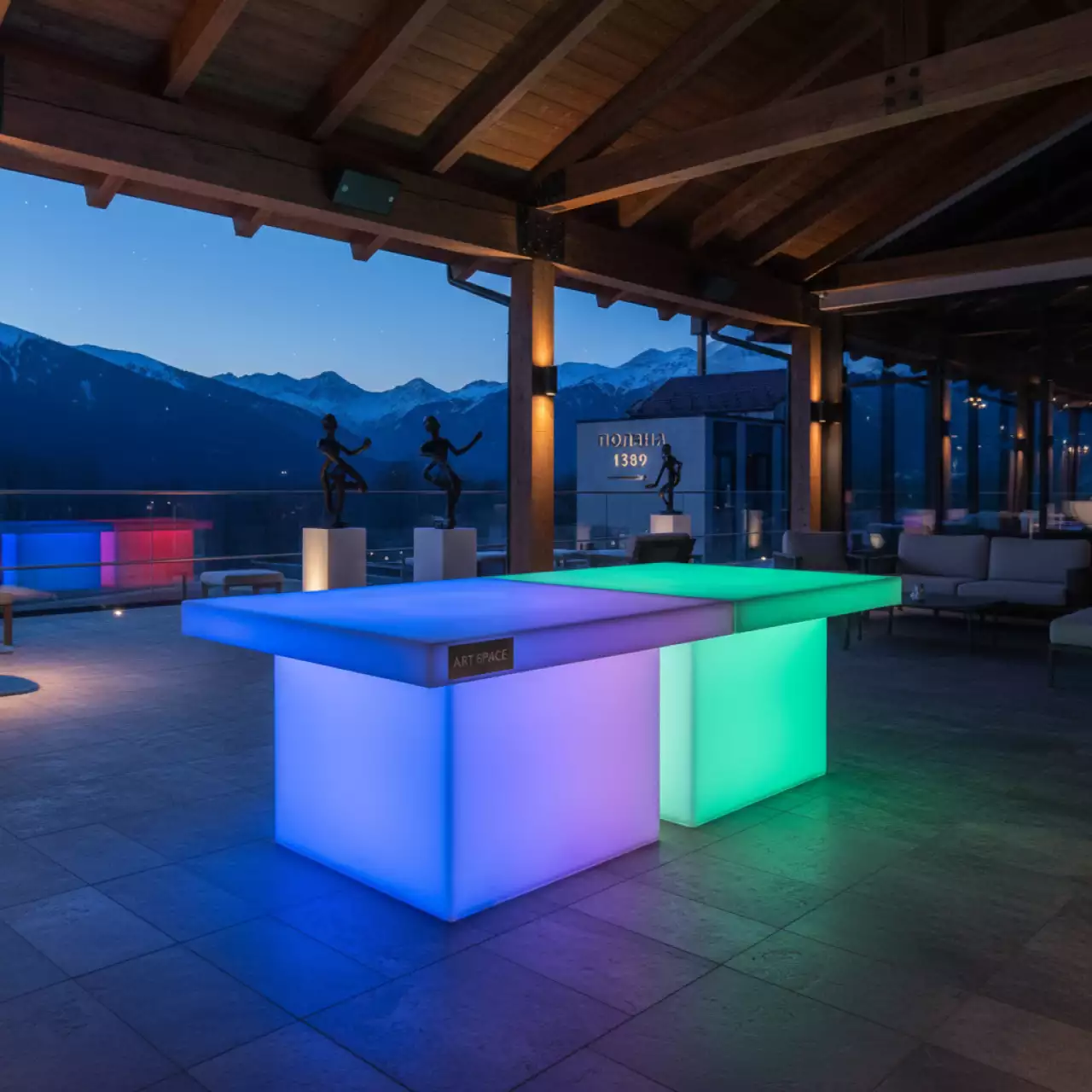 Аренда Стол светящийся Cubo 50 Double 220V RGB в Поляна 1389 Отель и Спа — ART SPACE