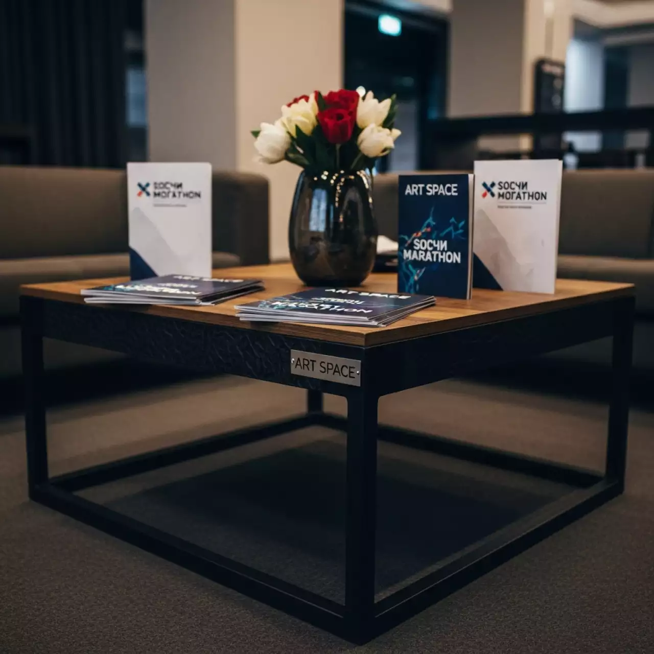 Аренда Стол журнальный Арарат П в отеле «Богатырь» для Sochi Marathon — ART SPACE