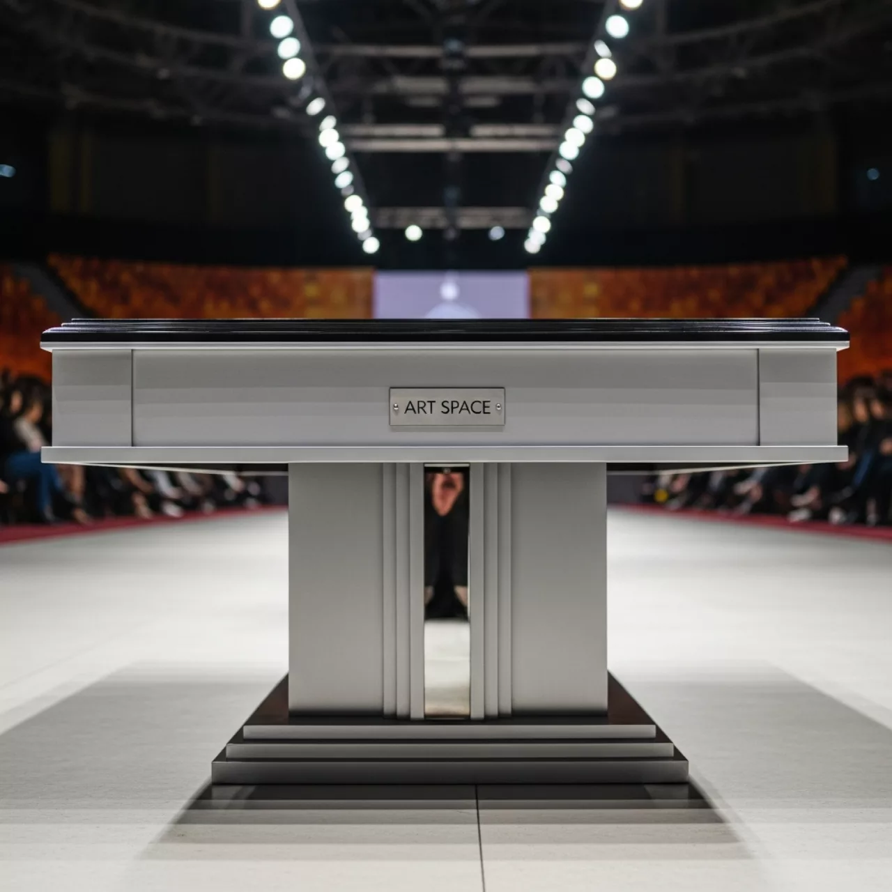 Аренда Стол журнальный Diana 92х58 в Ледовом дворце «Айсберг» — ART SPACE