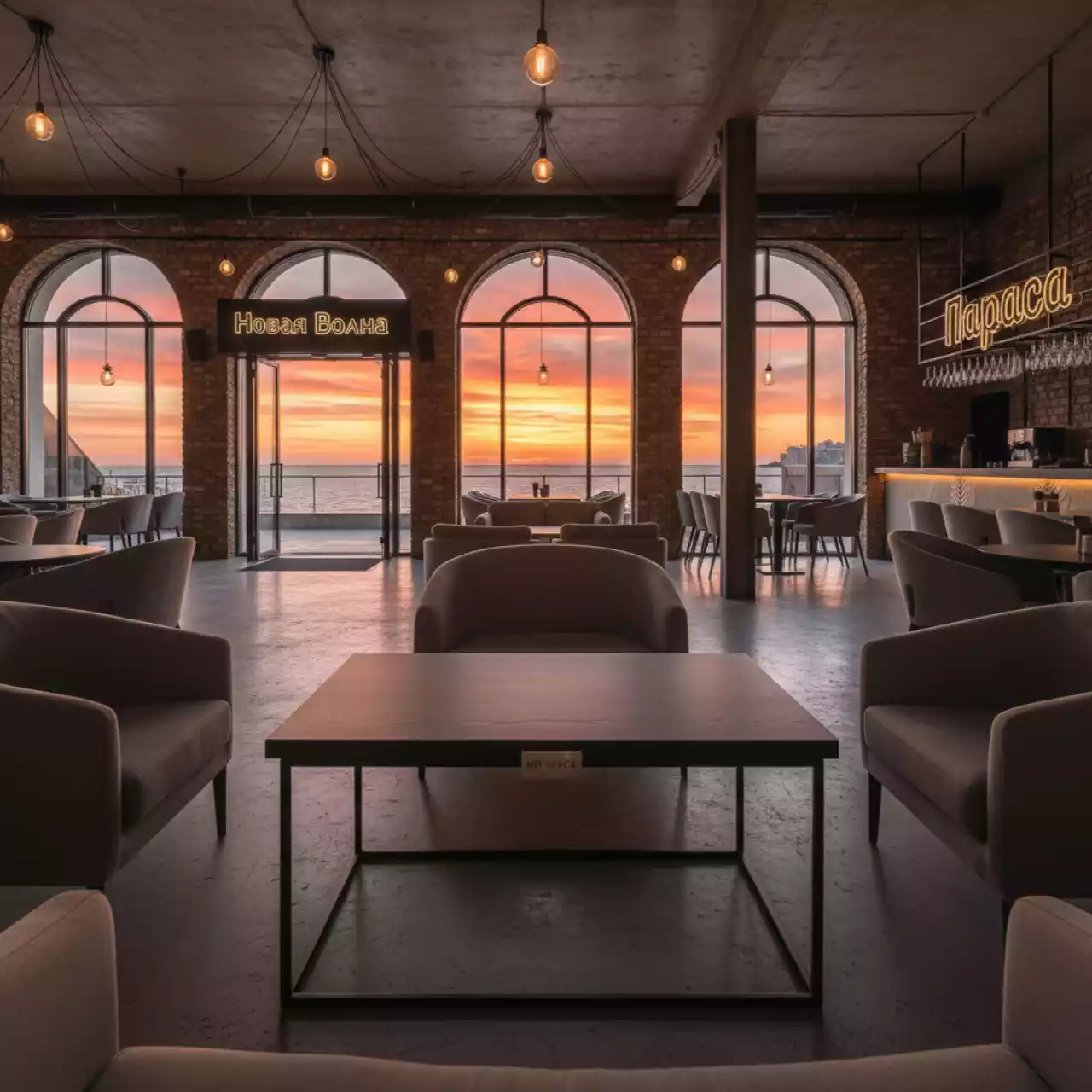 Аренда Стол журнальный Vitshe Black 90х45 в ресторане «Паруса» — ART SPACE