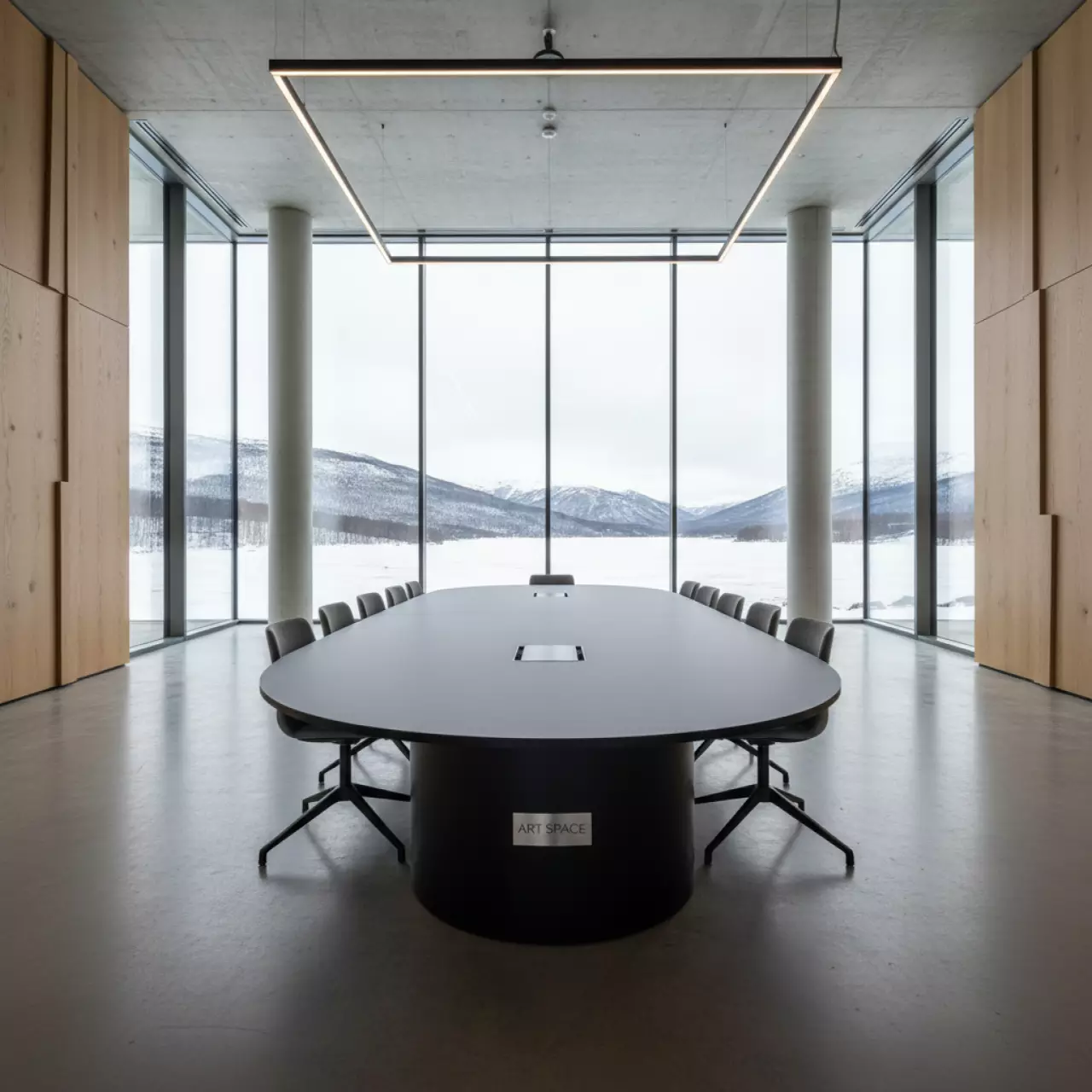 Аренда Стола для переговоров 130х610 см Санаторий «Заполярье» — ART SPACE