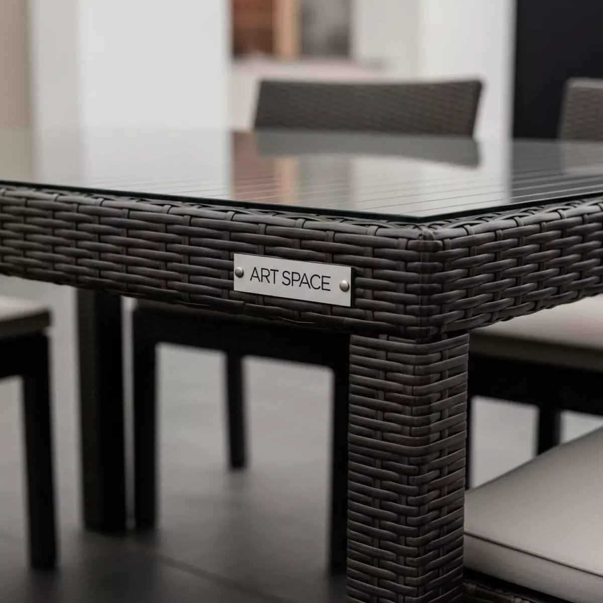 Аренда Стола из искусственного ротанга DECO 120х85 темно коричневый в казино «Сочи» — ART SPACE