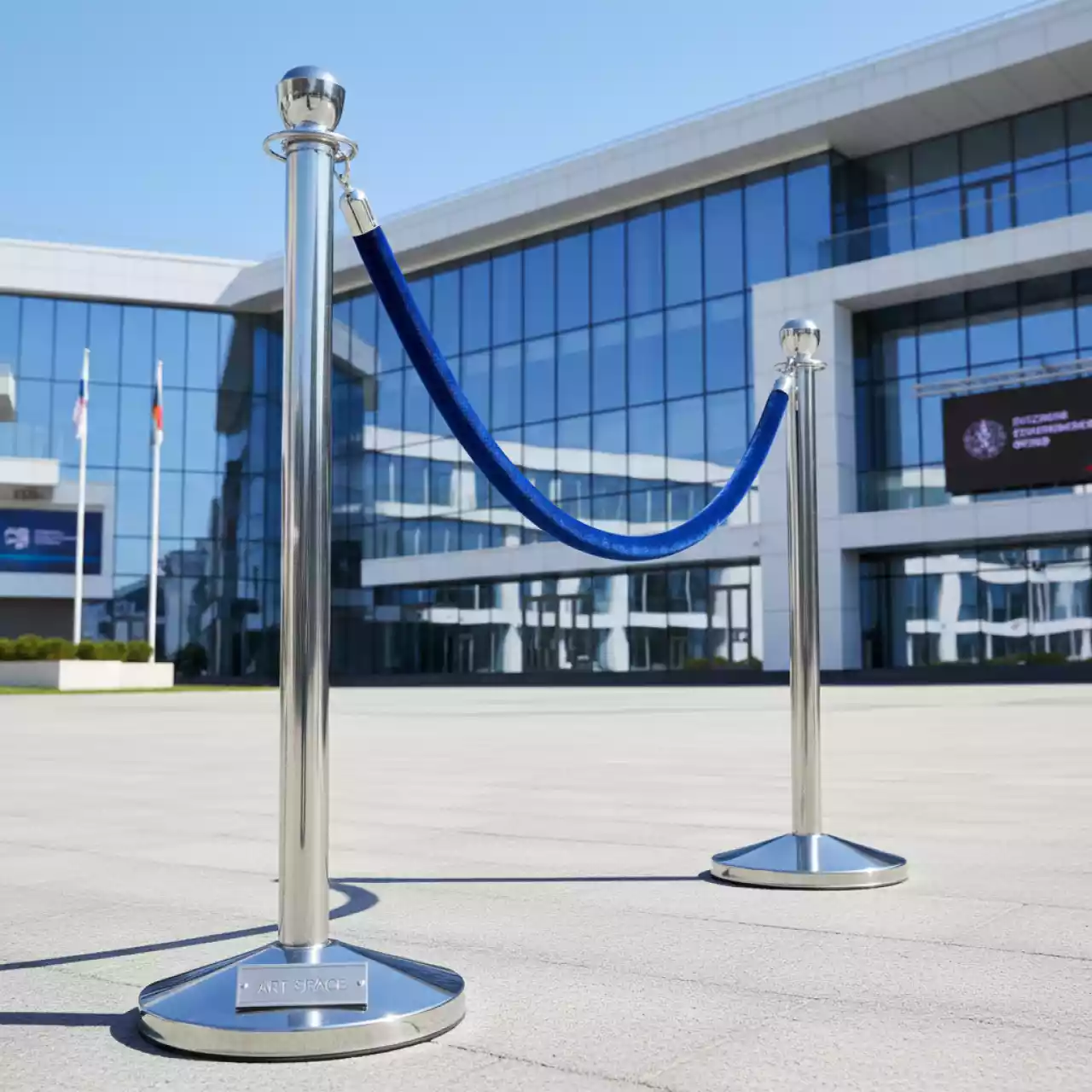 Аренда Столбик с синим канатом 1,5 м в комплексе «Дагомыс» — ART SPACE