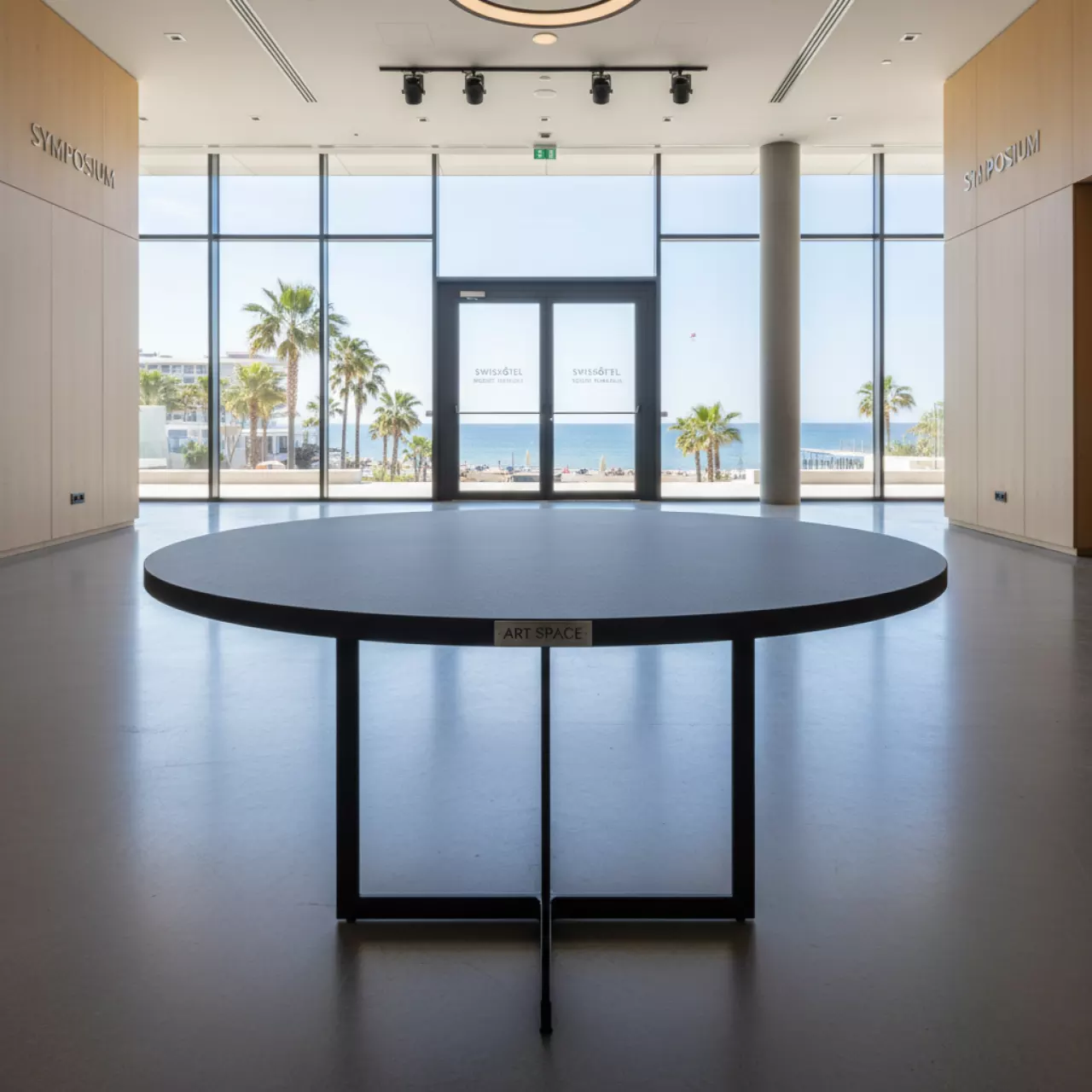 Аренда Столешница круглая Solid Compact 690 в Swissôtel Resort Sochi Kamelia — ART SPACE