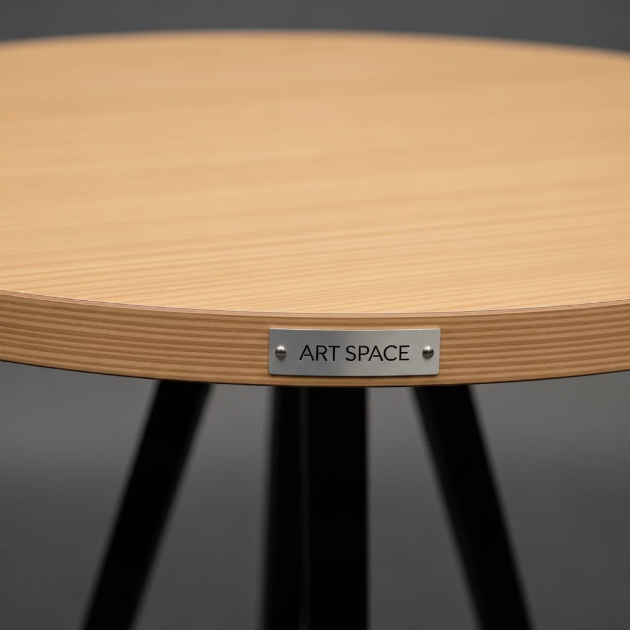 Аренда Столешница круглая Werzalit D700 бук в ледовой арене «Шайба» — ART SPACE