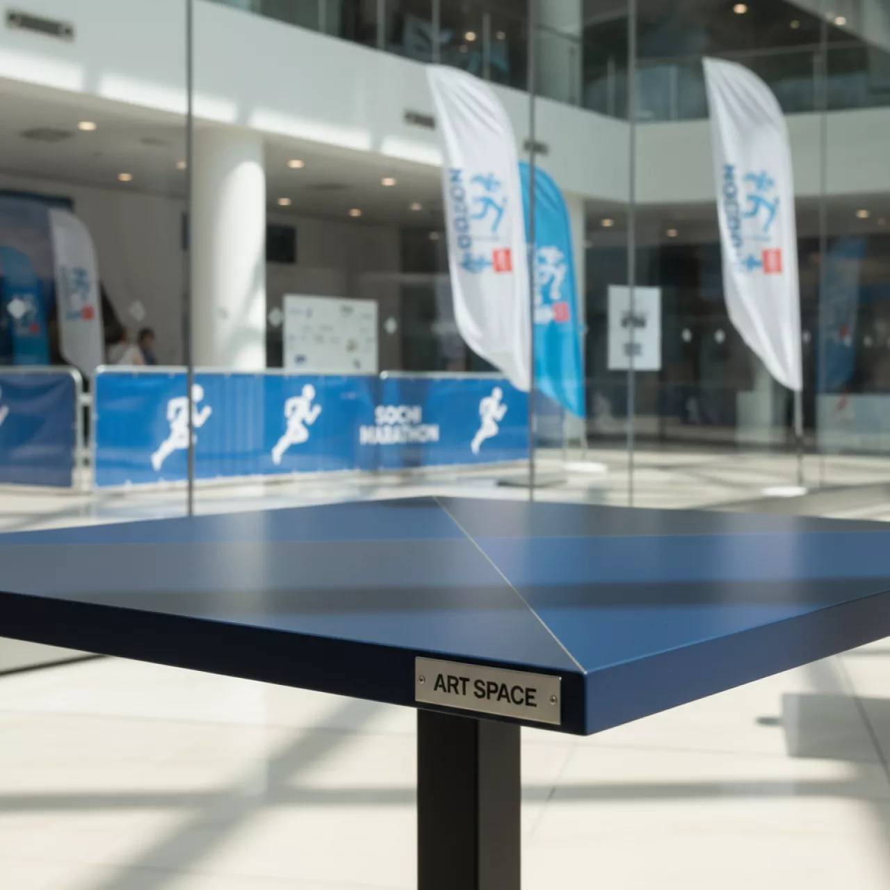 Аренда Столешница квадратная Solid Compact 990х990 в ОКЦ «Галактика» — ART SPACE