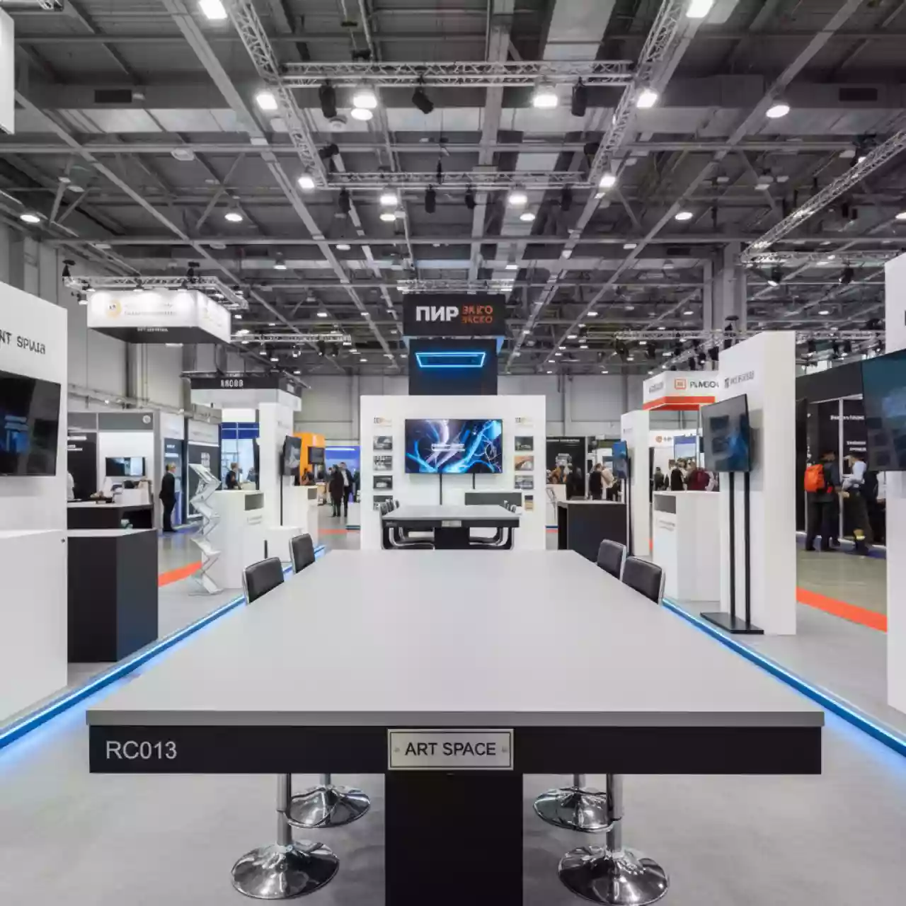 Аренда Столешница RC013 95х60 R7035 в Маринс Парк Отеле — ART SPACE