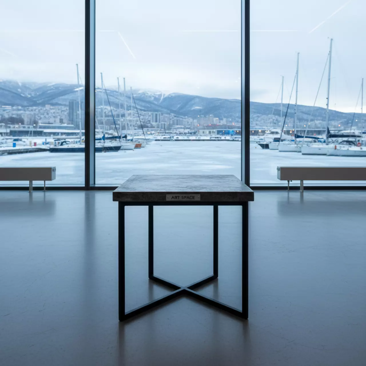 Аренда Столик 117 на парусной регате (Сочи) — ART SPACE