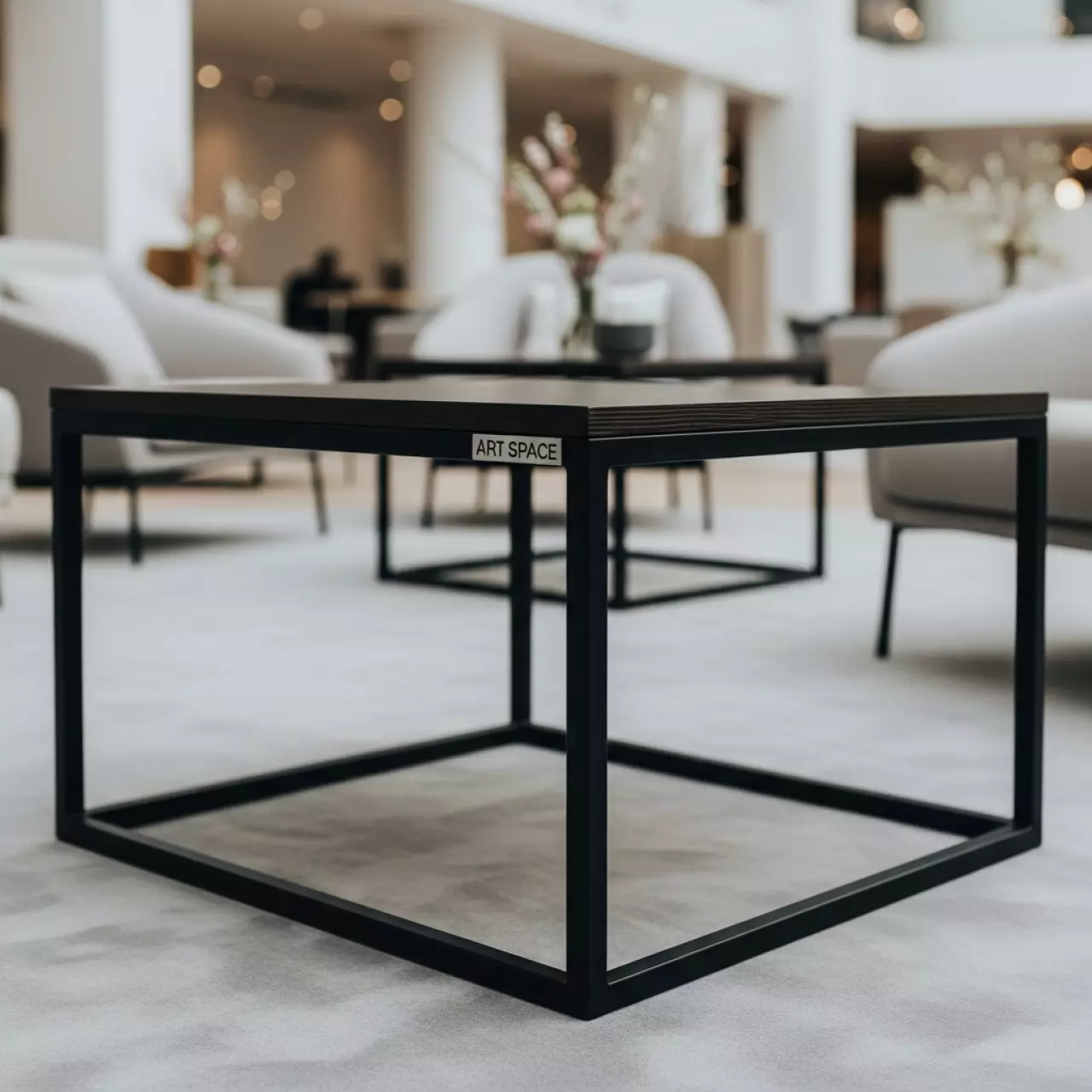 Аренда Столик 141 в Mercure Сочи Центр — ART SPACE