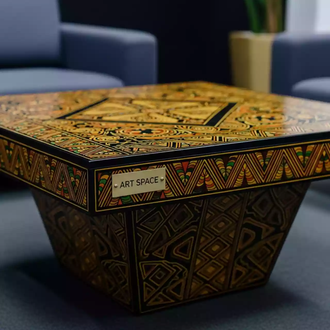 Аренда Столик кофейный Mara Masai Lacquered в Courtyard by Marriott Sochi — ART SPACE