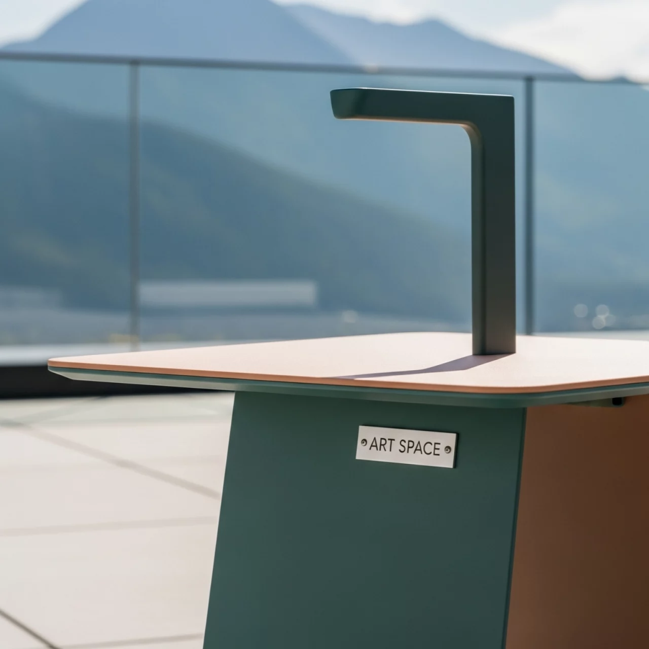 Аренда Столик пластиковый журнальный Paris Side Table в Green Flow Hotel — ART SPACE