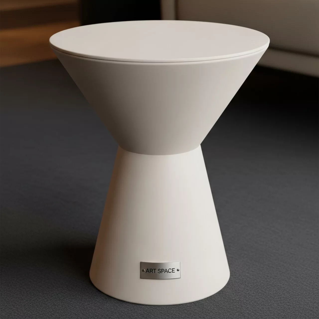 Аренда Столик пластиковый журнальный Sky Side Table в Mövenpick Hotel — ART SPACE