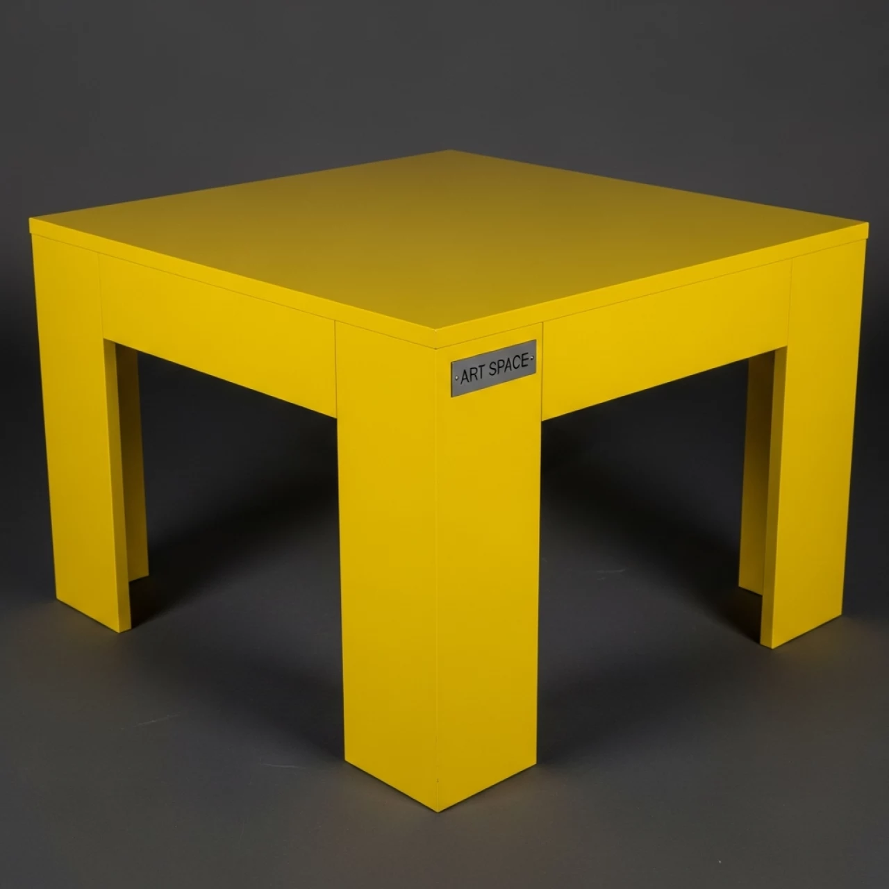 Аренда Столик журнальный квадратный желтый Lack 55x55 см в ресторане «Сыроварня» — ART SPACE