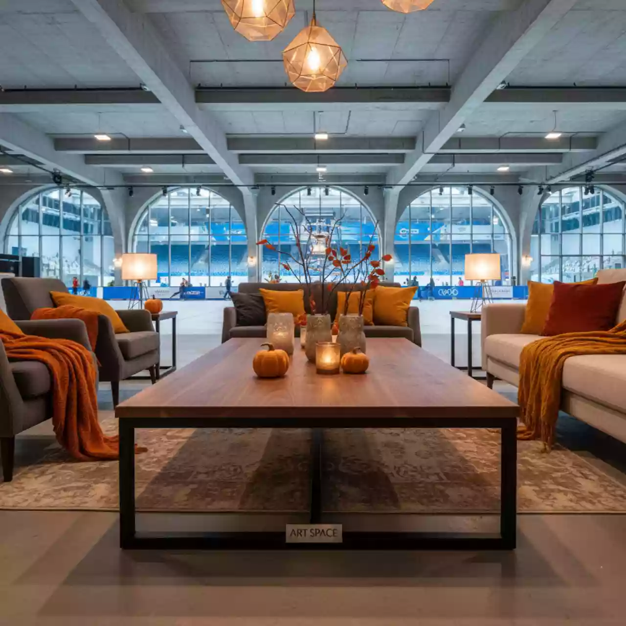 Аренда Столик журнальный Lemosab major орех матовый чёрный в Ледовом дворце «Айсберг» — ART SPACE