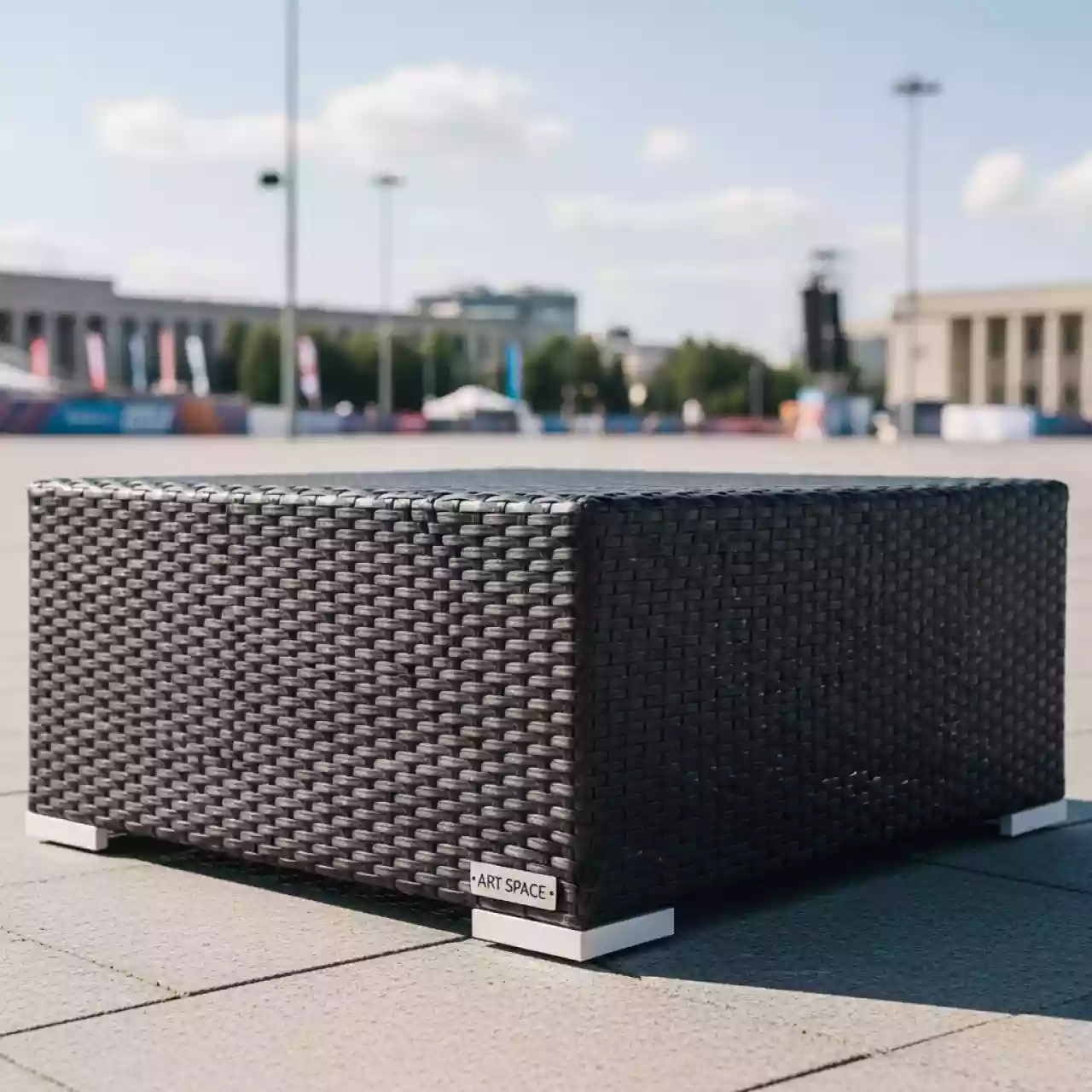 Аренда Столик журнальный ротанг 76х57х42 см на Медальной площади — ART SPACE