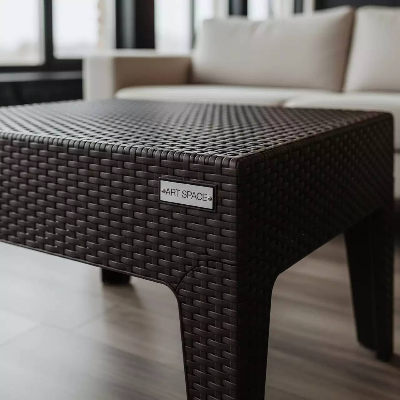 Аренда Столик журнальный темно коричневый из пластика под искусственный ротанг YALTA SMALL TABLE Ялта в ресторане «Brunello» — ART SPACE