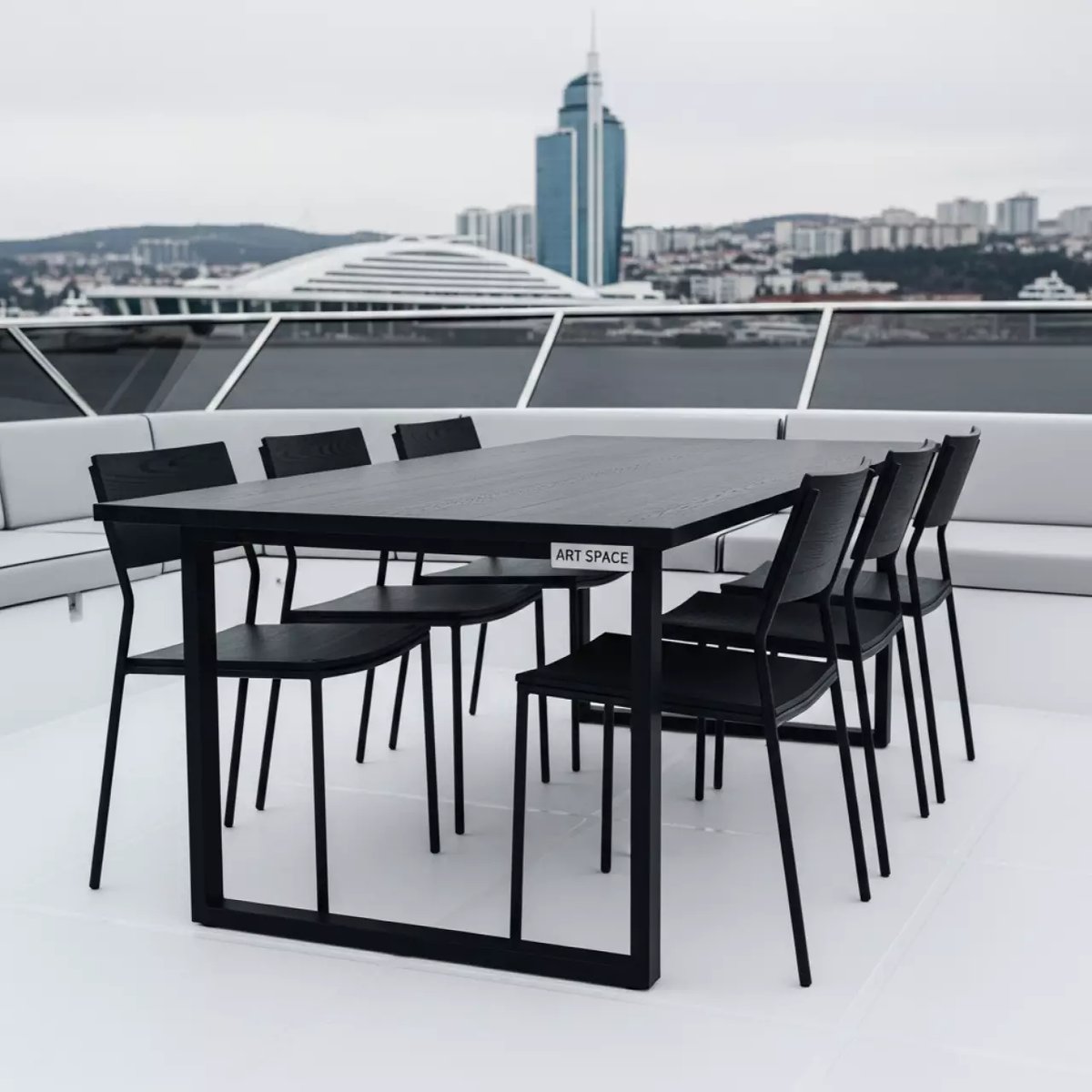 Аренда Столовая группа 23 на VIP теплоходе (Морпорт Сочи) — ART SPACE