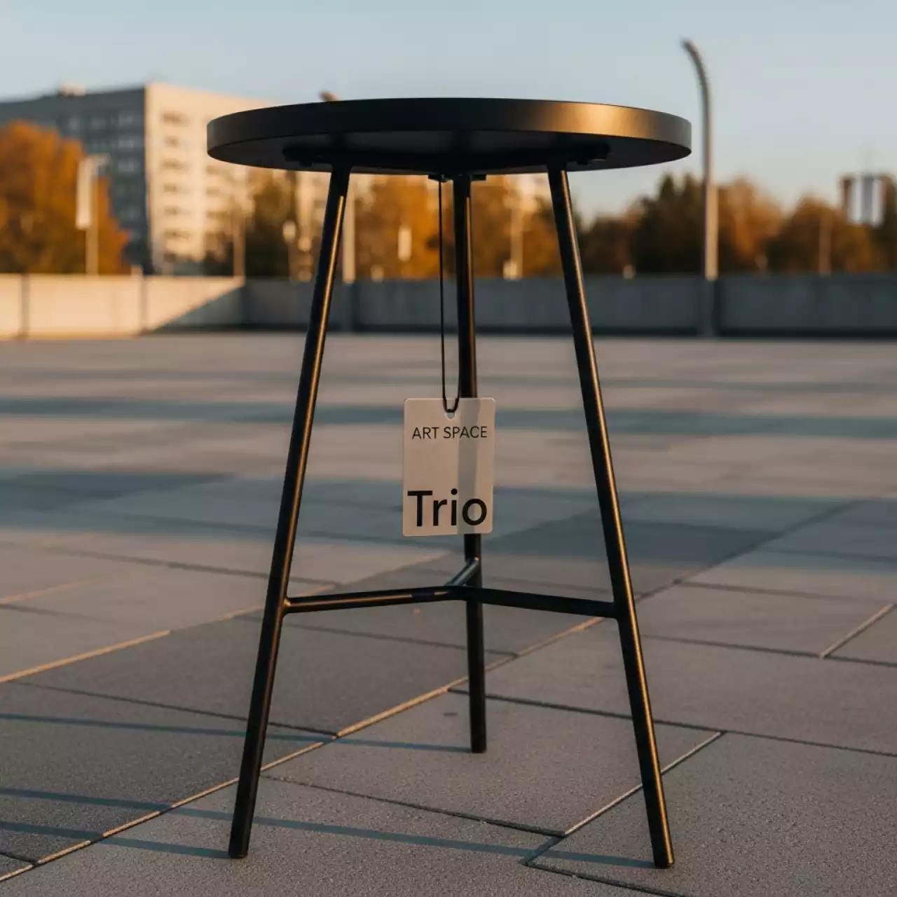 Аренда Столы коктейльные черные Trio высота 107 см в комплексе «Дагомыс» — ART SPACE