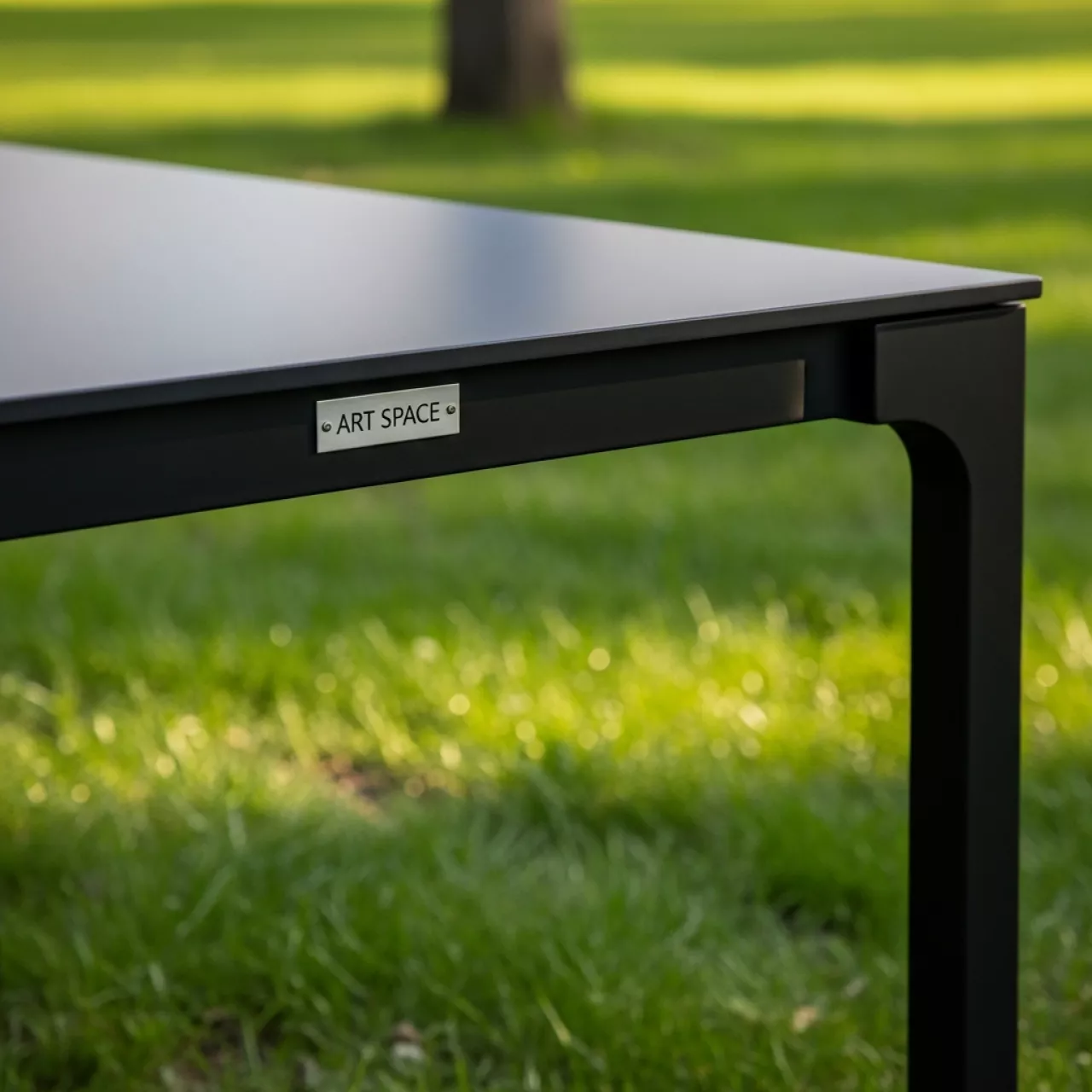 Аренда Столы прямоугольные черные в парке «Ривьера» — ART SPACE