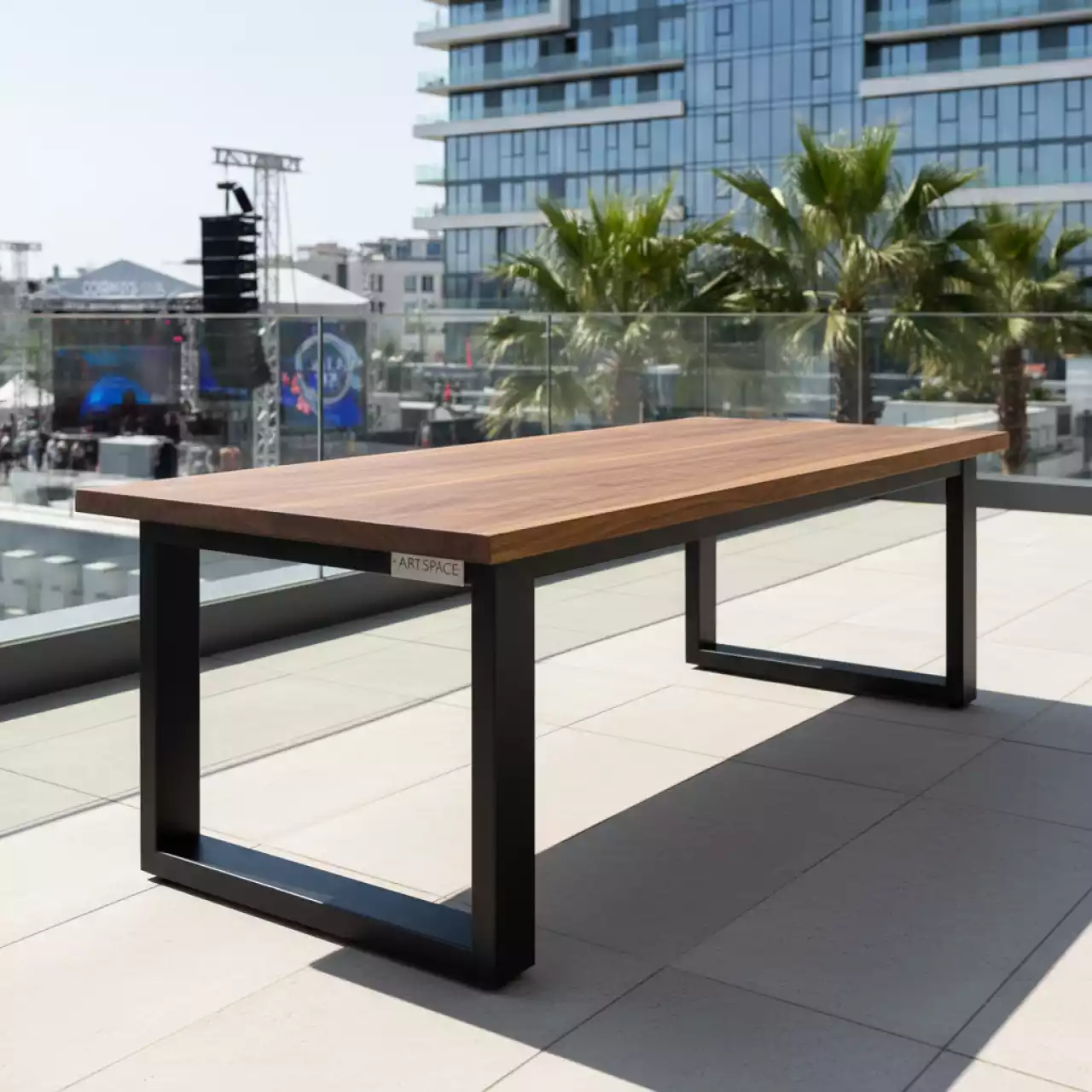 Аренда Столы прямоугольные обеденные в Cosmos Sochi Hotel — ART SPACE