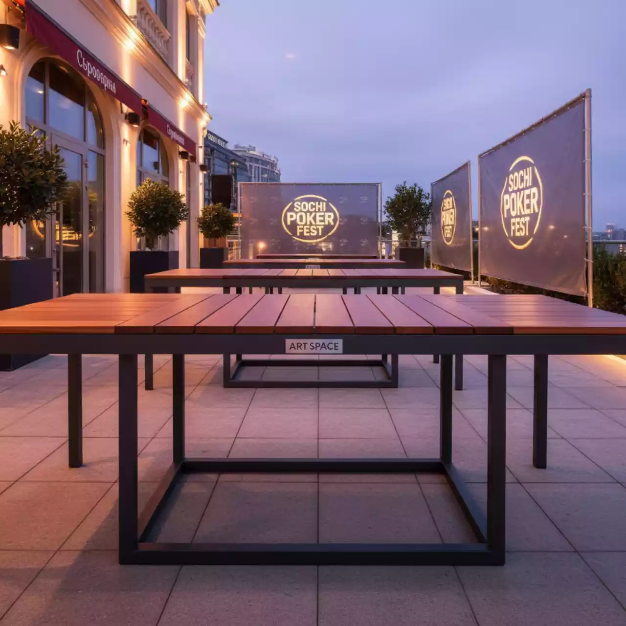 Аренда Столы прямоугольные садовые в ресторане «Сыроварня» — ART SPACE