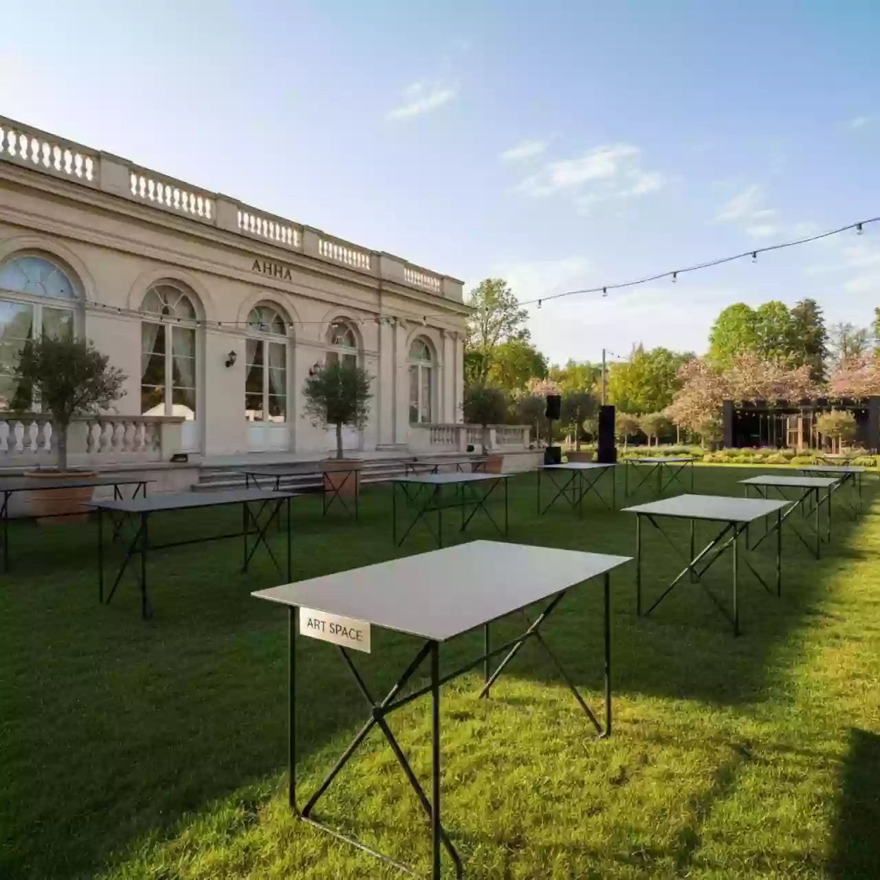 Аренда Столы садовые складные серые на вилле «Анна» — ART SPACE