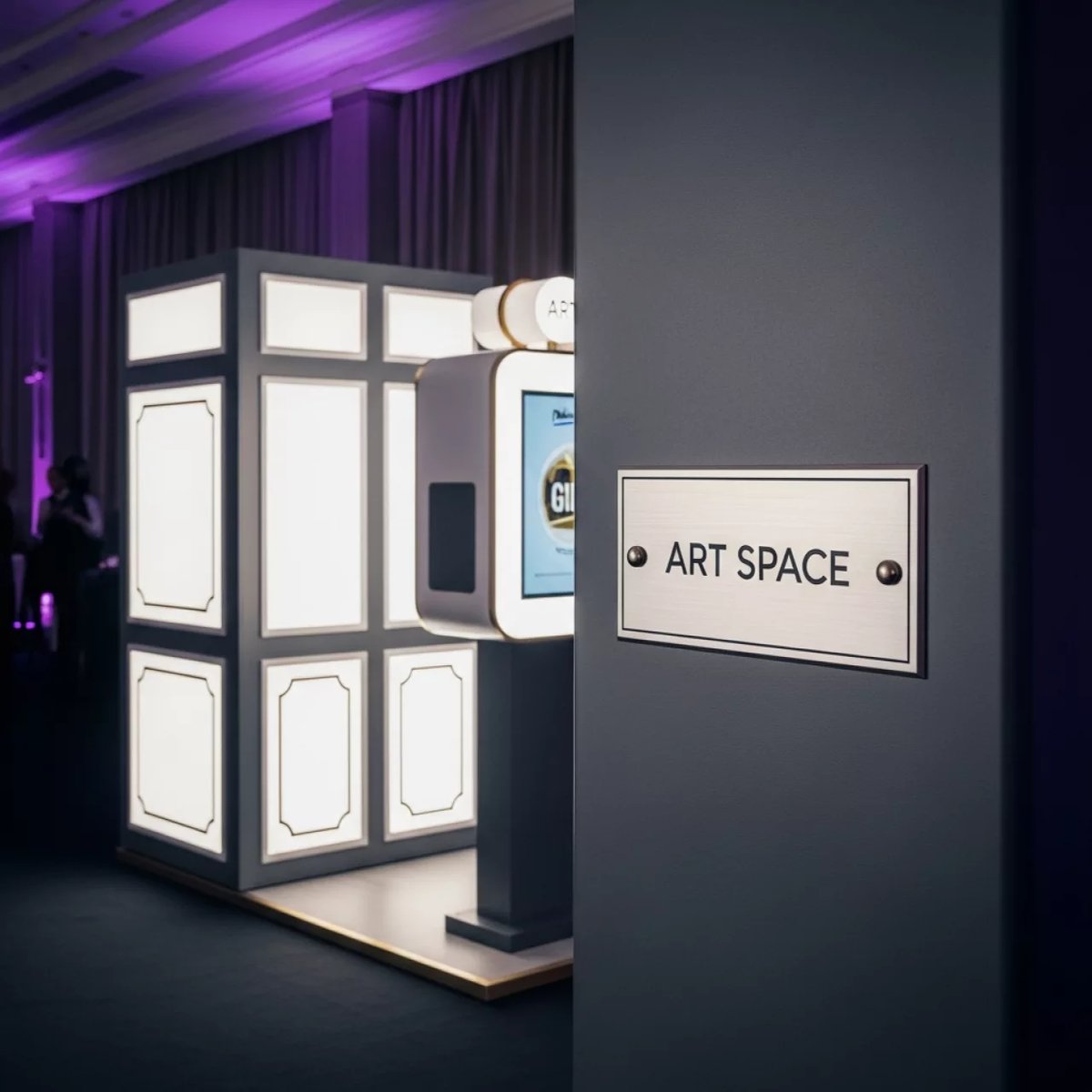 Аренда Стойка GIF свадебная Smart в Radisson Collection Paradise — ART SPACE