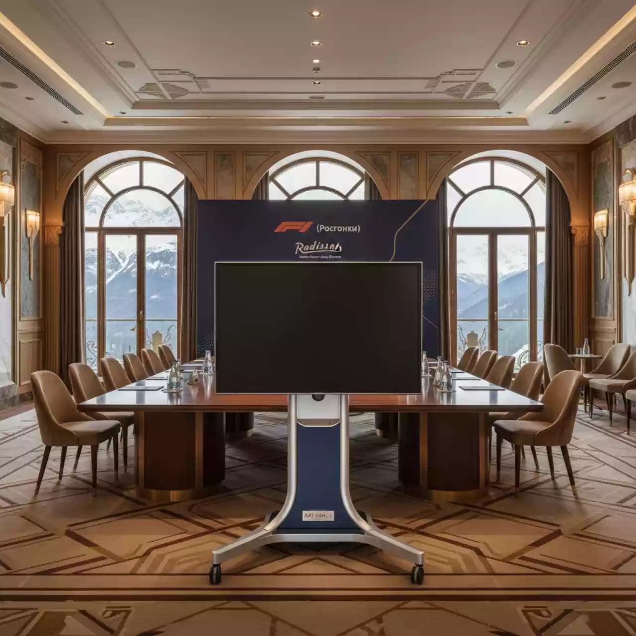 Аренда Стойка напольная мобильная IQBoard STWP 06 1 для интерактивных досок в Radisson Hotel Rosa Khutor — ART SPACE