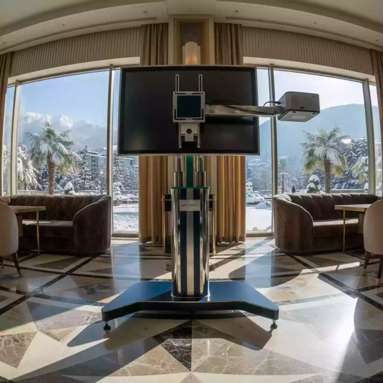 Аренда Стойка универсальная мобильная Classic Solution UMS 4 для интерактивных досок и УКФ проекторов в Rodina Grand Hotel & SPA — ART SPACE