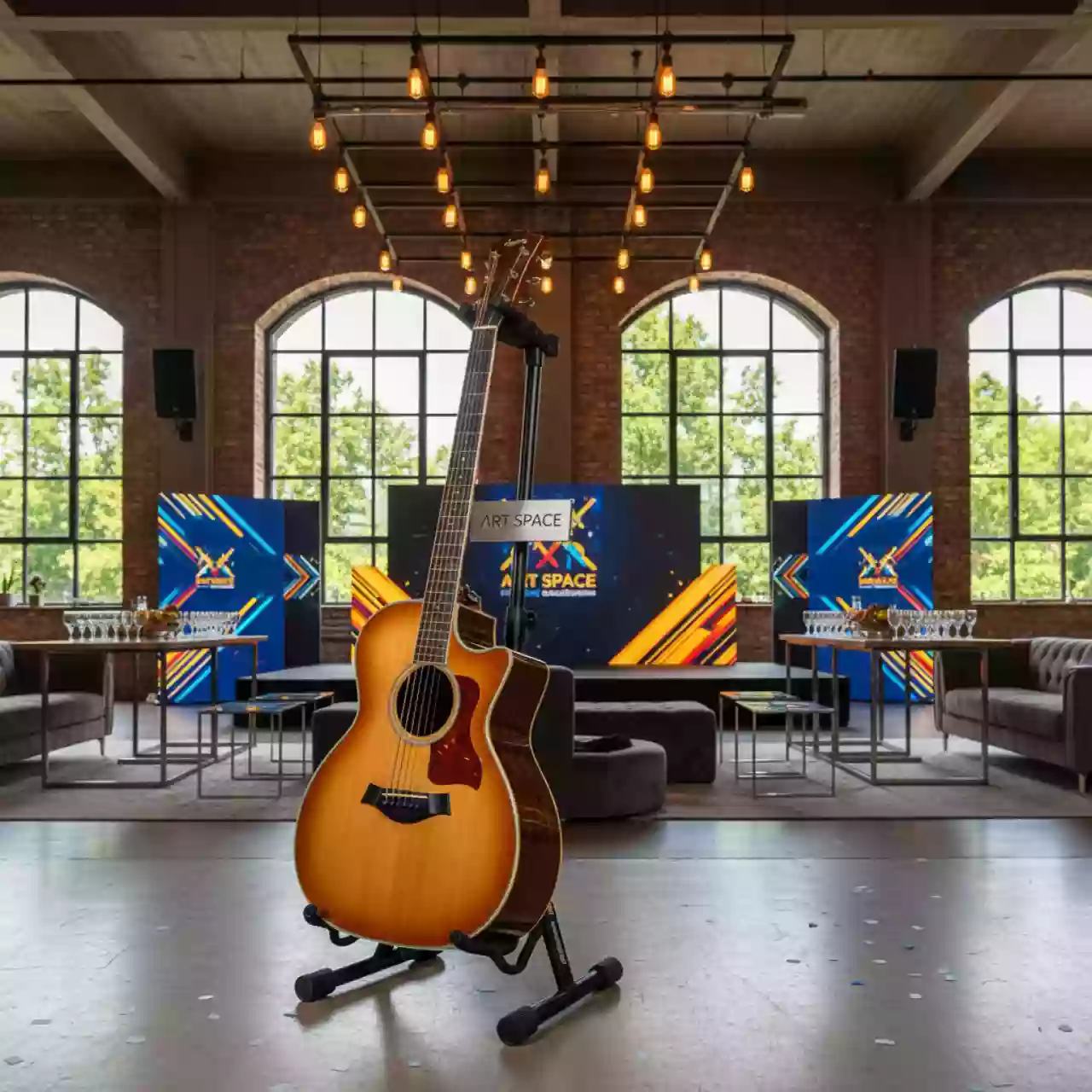 Аренда Стойки для гитар Hercules GS 405B Guitar Stand в санатории «Заполярье» — ART SPACE