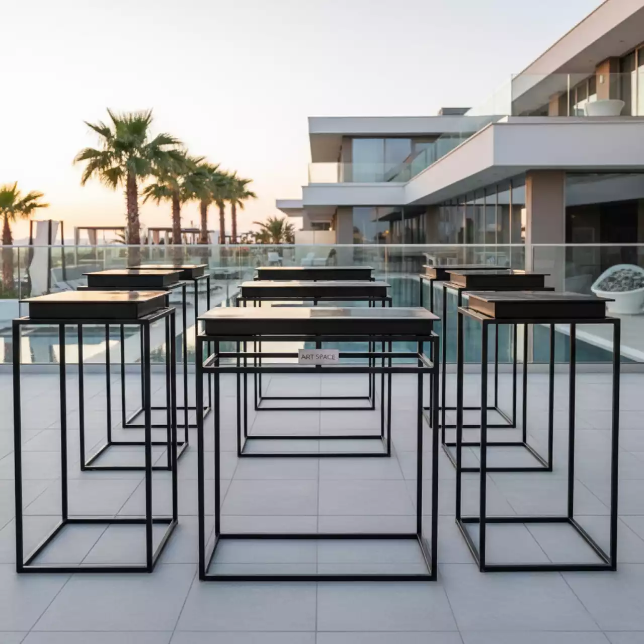 Аренда Стойки фуршетные напольные в Bridge Resort — ART SPACE