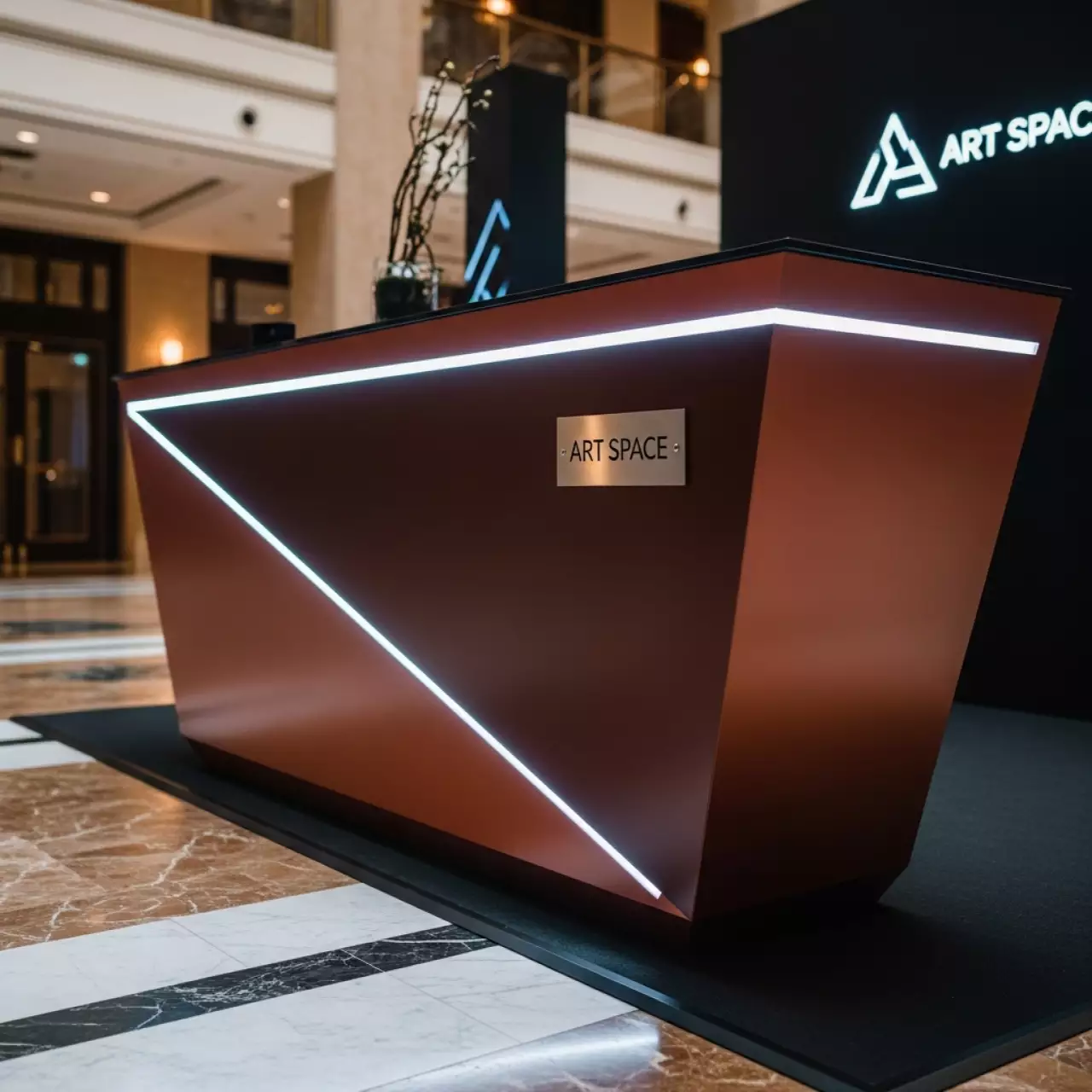 Аренда Стойки промо для входной группы в Stella di Mosca — ART SPACE