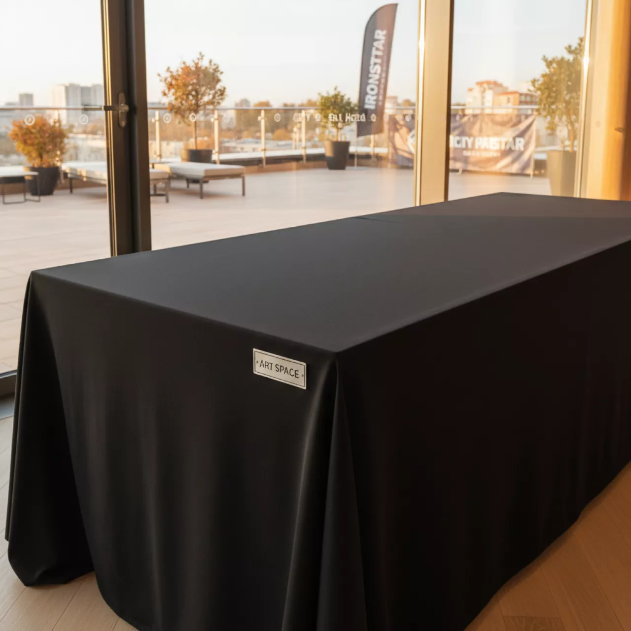 Аренда Стрейч скатерть для прямоугольного стола черная в City Park Hotel Sochi — ART SPACE
