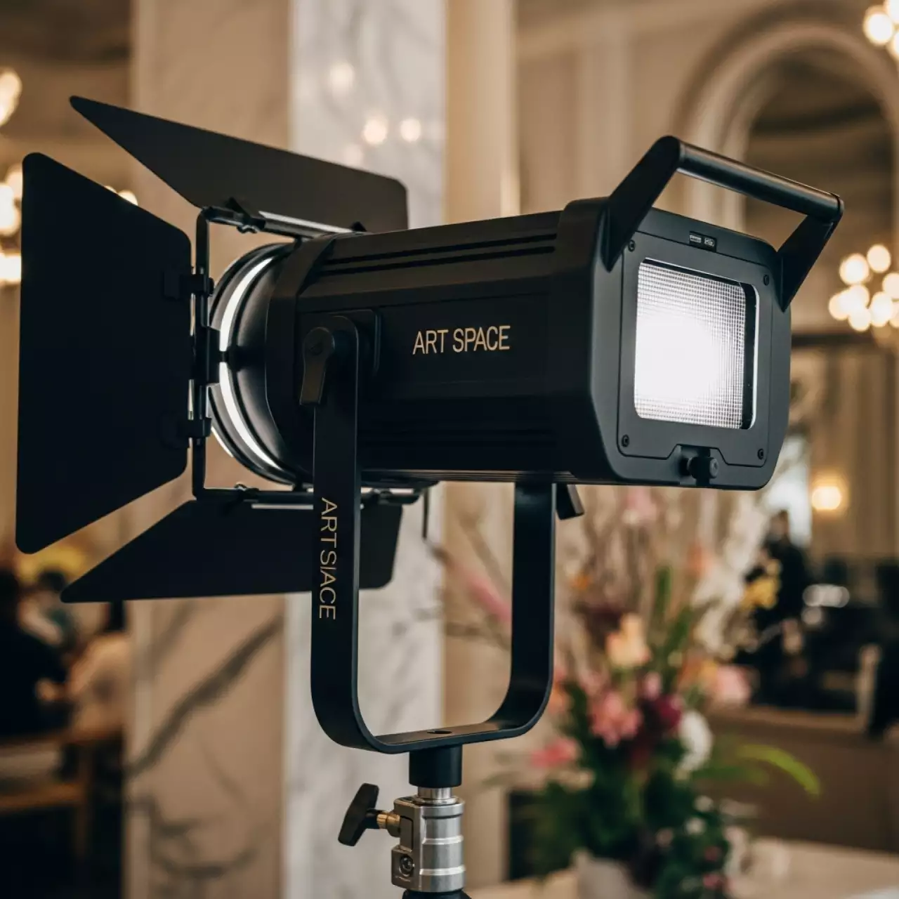 Аренда Стробоскоп Martin Atomic 3000 DMX в ресторане «La Terrazza» — ART SPACE