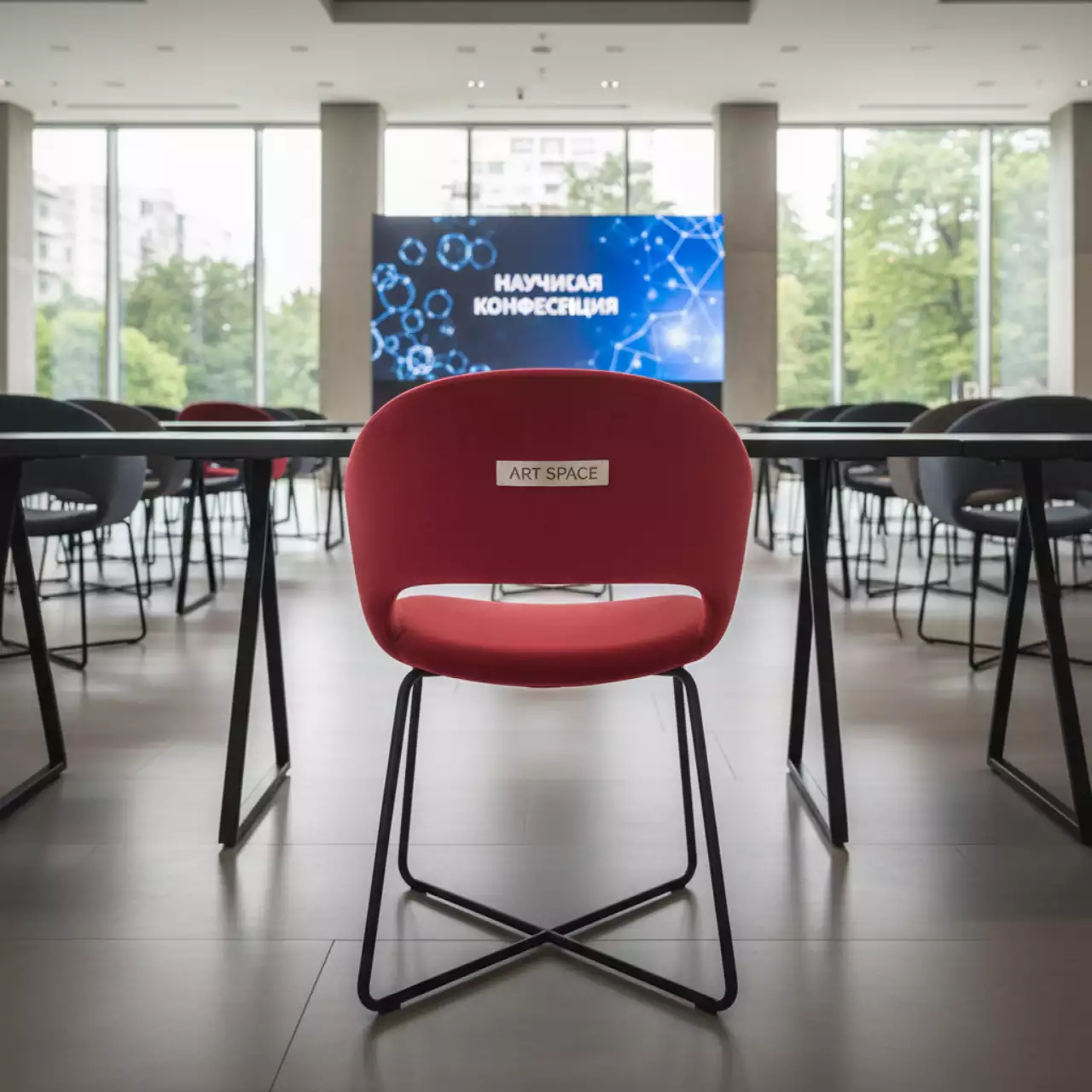Аренда Стул Аква красный велюр черные ножки в City Park Hotel Sochi — ART SPACE
