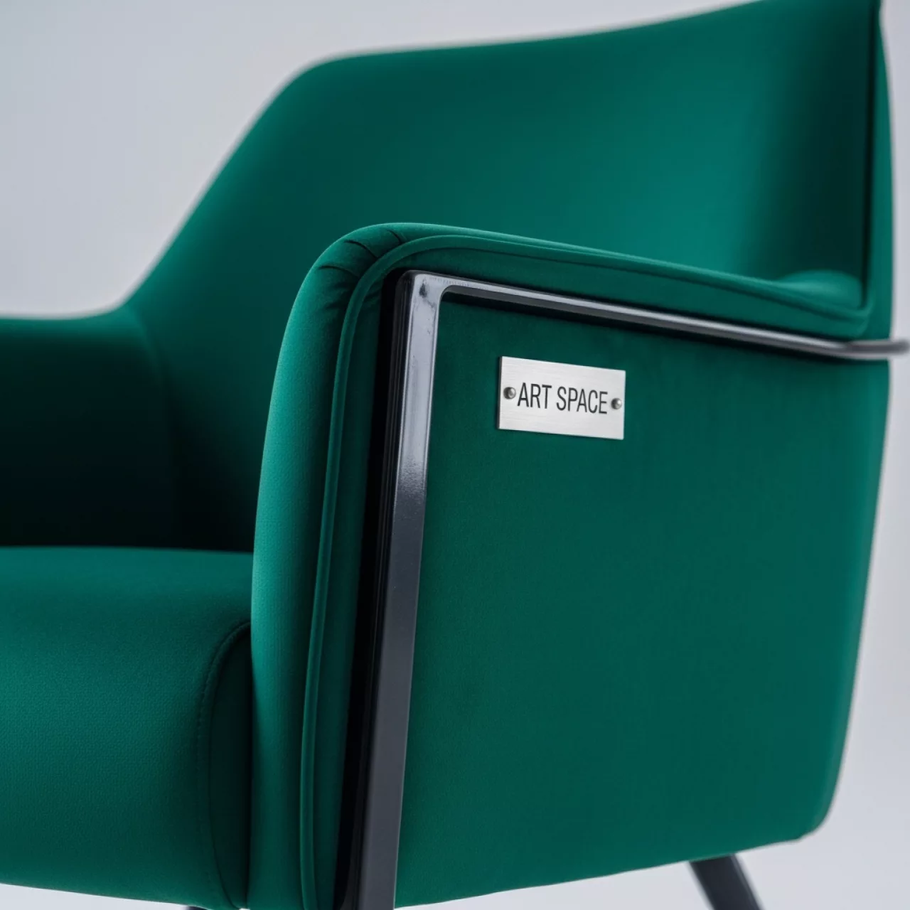 Аренда Стул Аронди зеленая бархатная подушка в гранд-отеле «Жемчужина» — ART SPACE