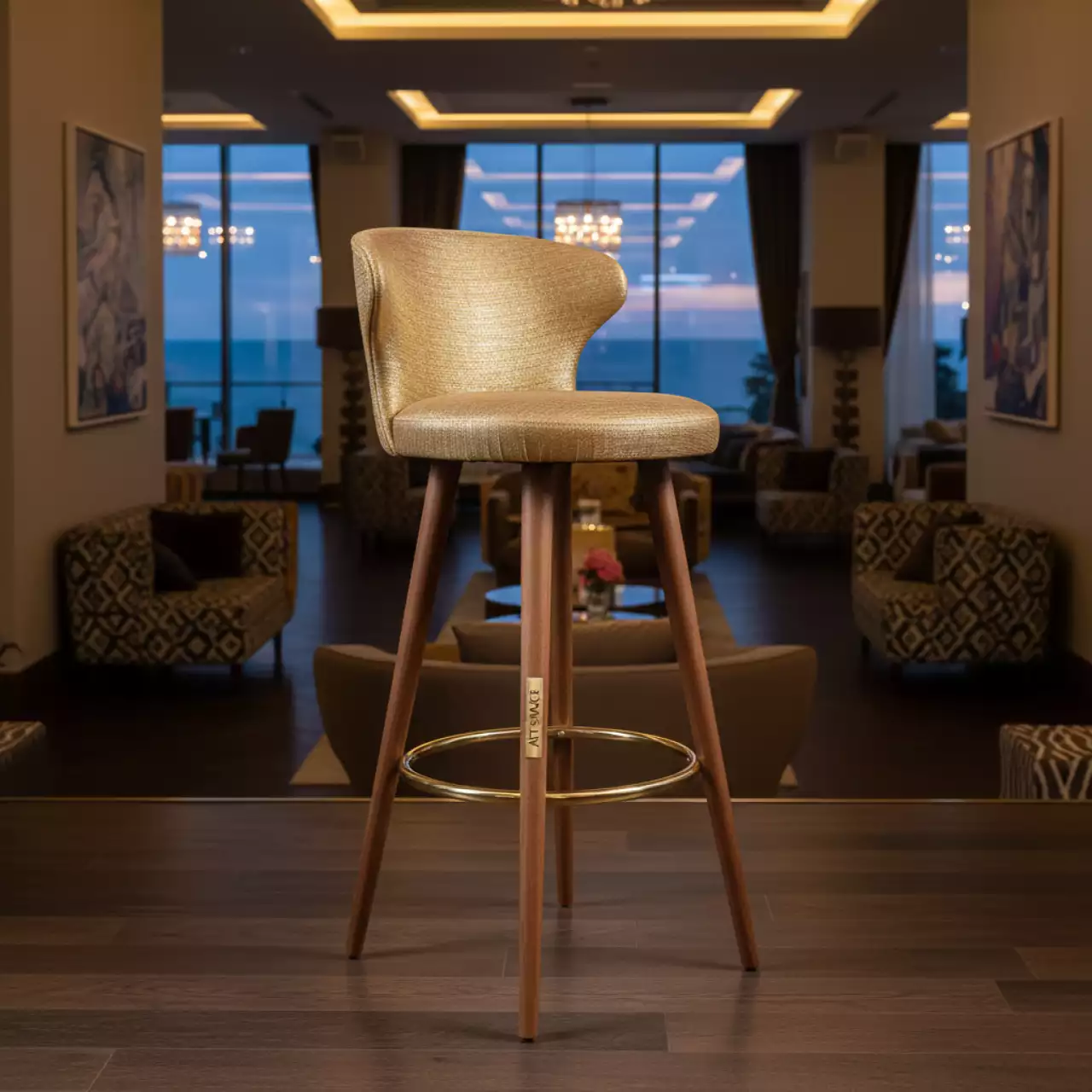 Аренда Стул барный Brasilia ножки дерево в отеле Radisson Lazurnaya — ART SPACE